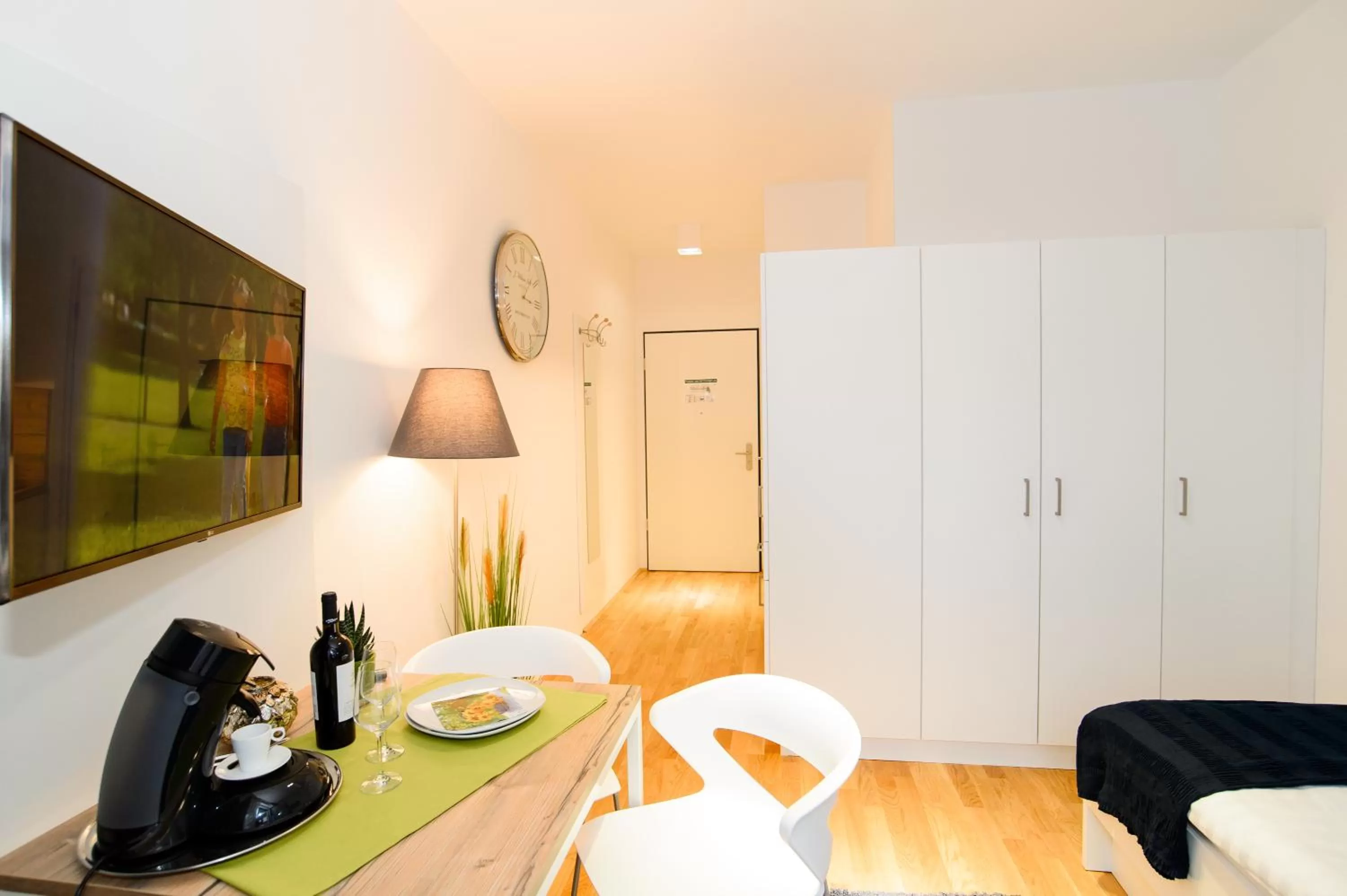 Photo of the whole room in Aparthotel my room - Messe Munich