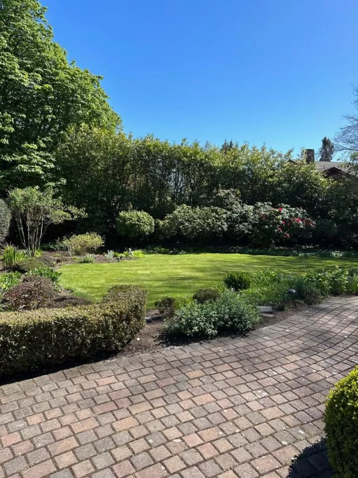 Garden in Prior Castle Inn