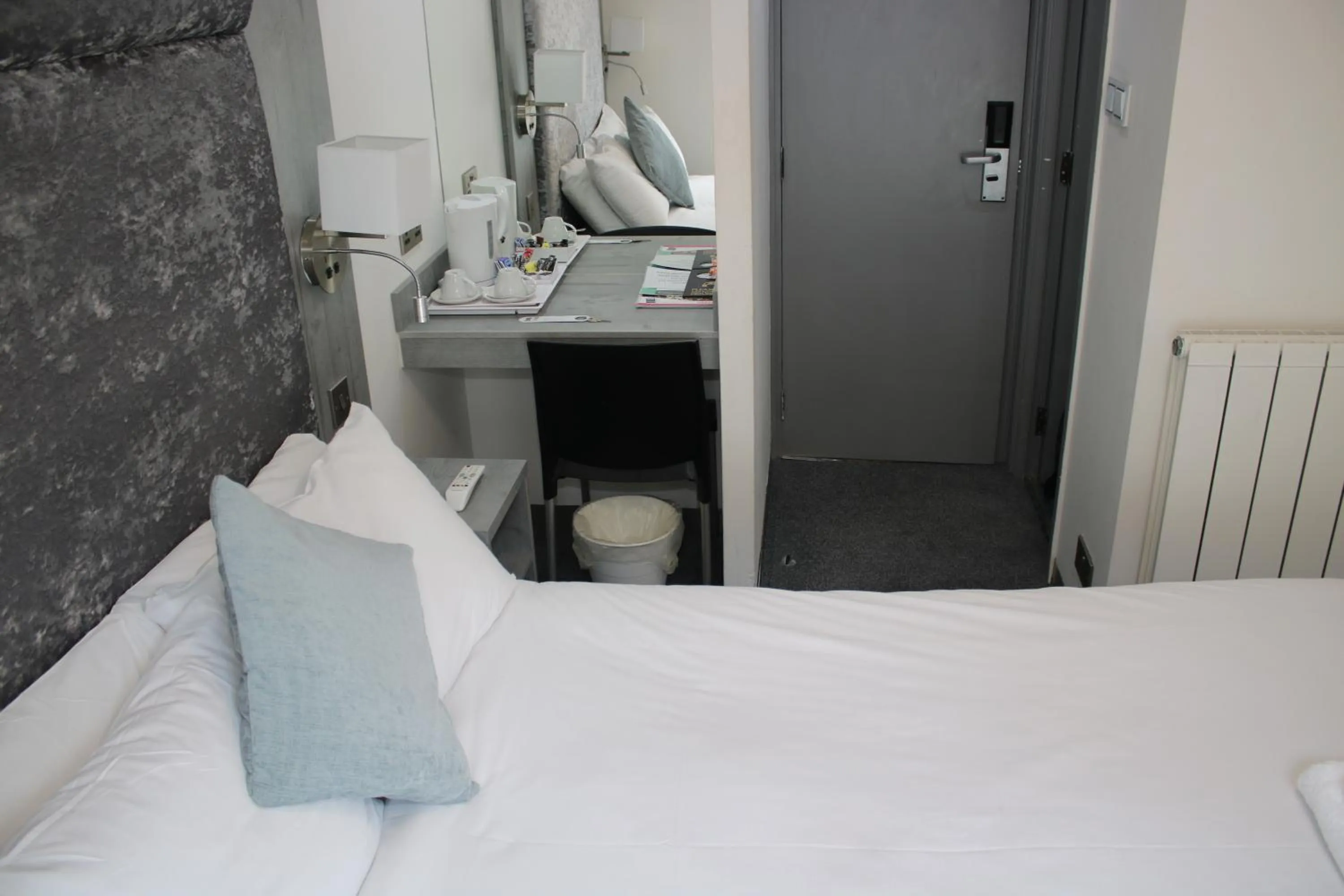 Bed in Brunswick Merchant City Hotel