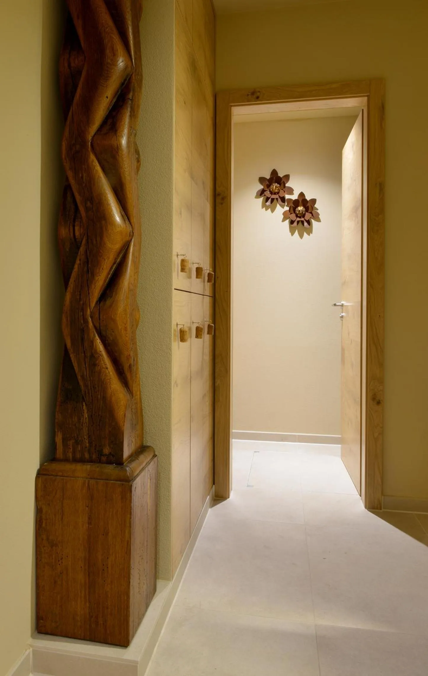 Spa and wellness centre/facilities, Bed in Hotel Reichsküchenmeister