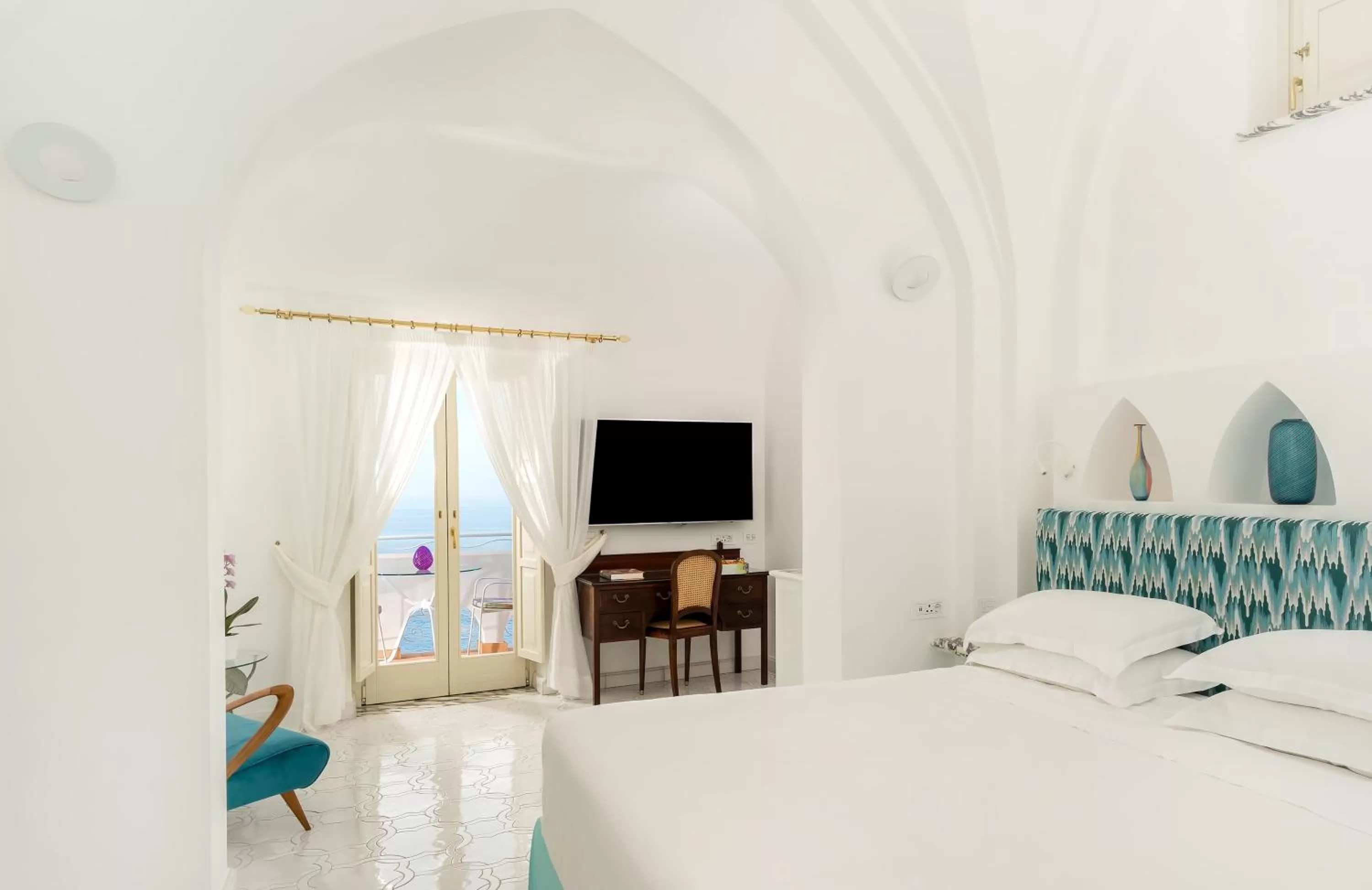 TV and multimedia, Bed in Hotel Santa Caterina