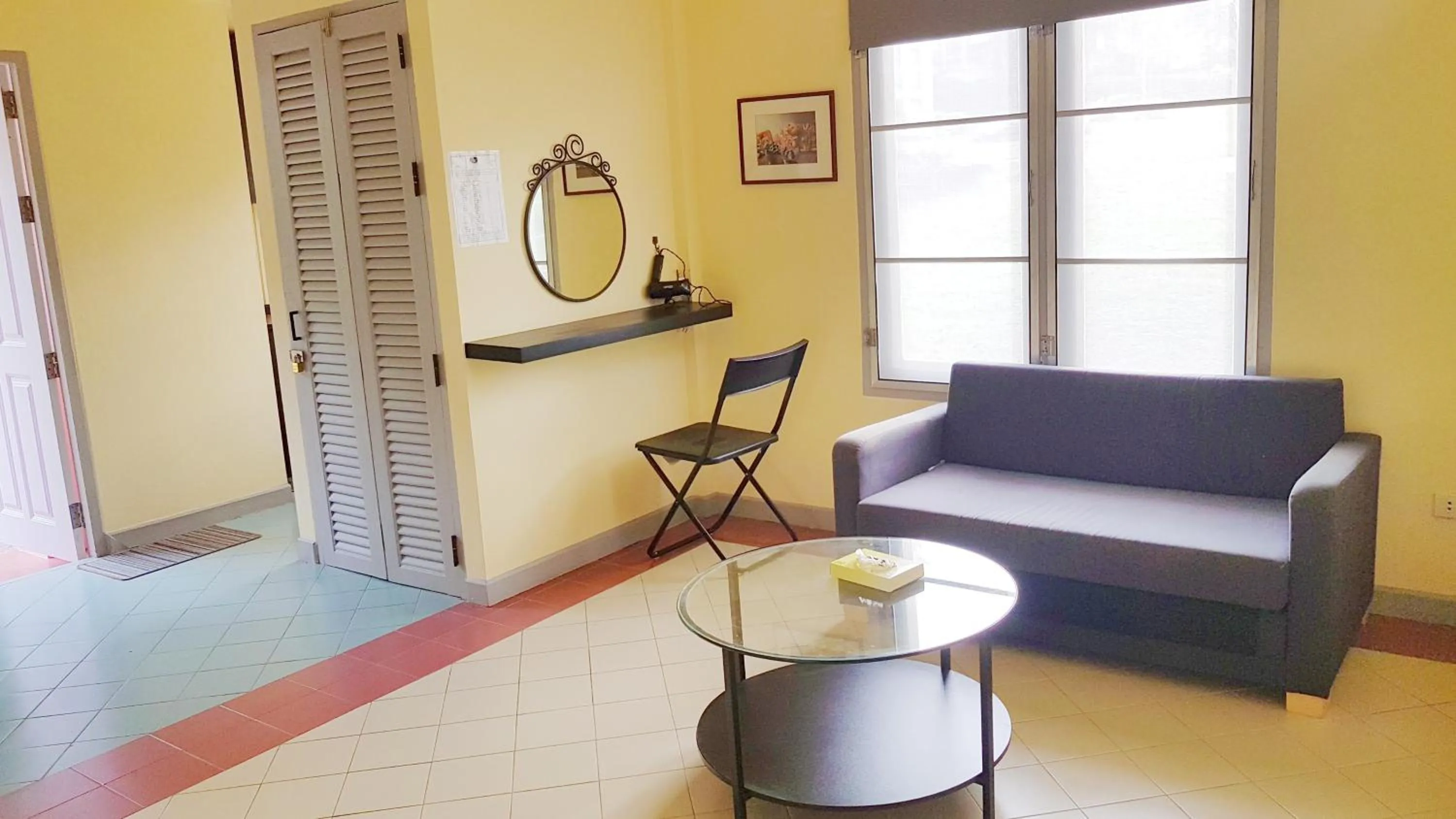 Photo of the whole room in Brookside Valley Resort