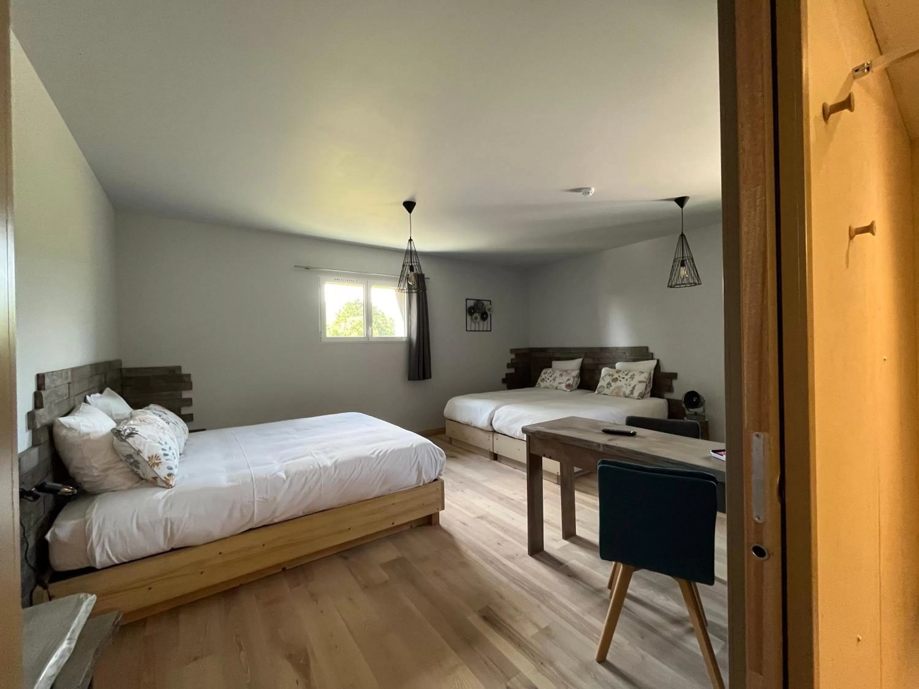 Bed in Hôtel En Tilleul