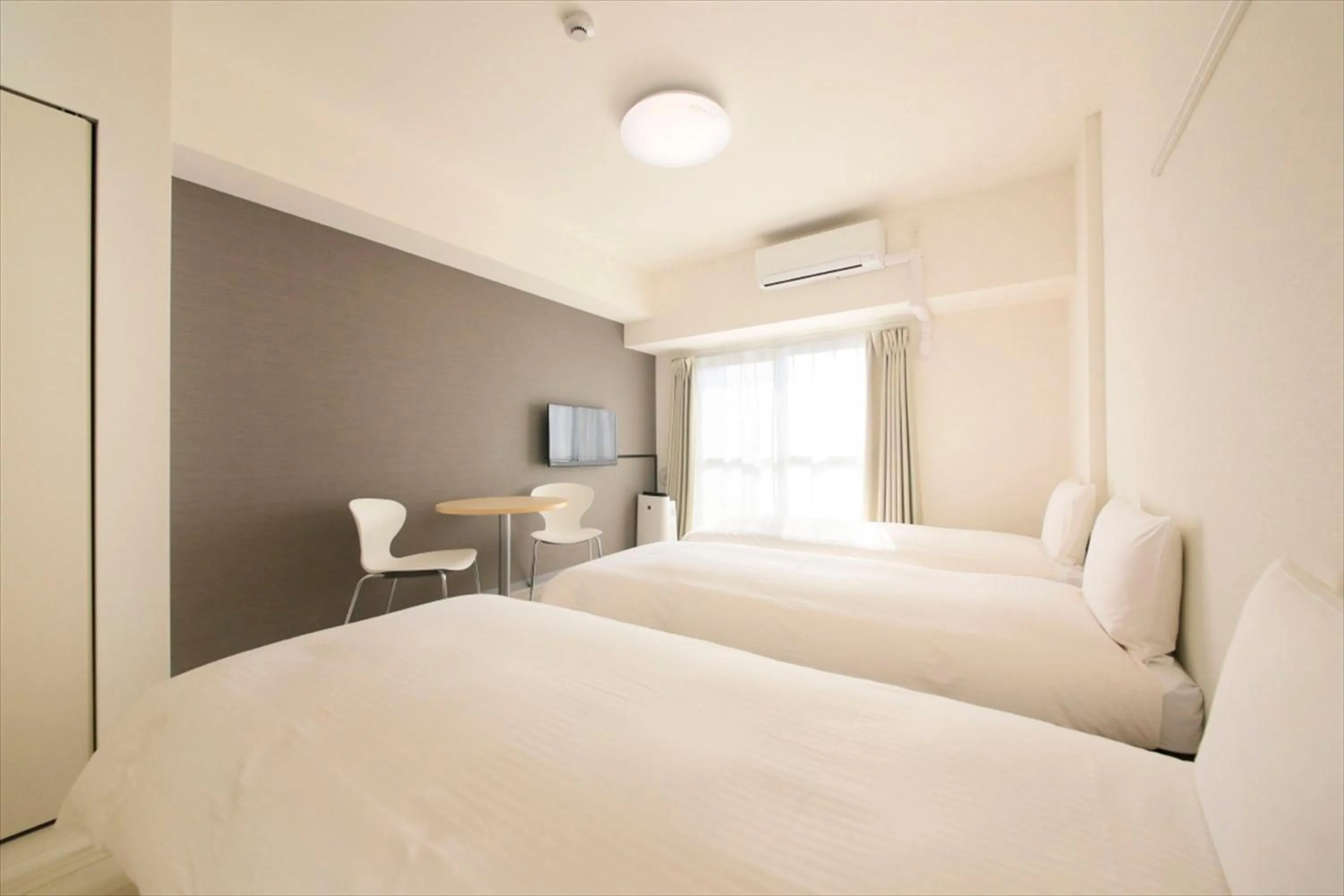 Photo of the whole room, Bed in Bay Hotel Urayasu-ekimae