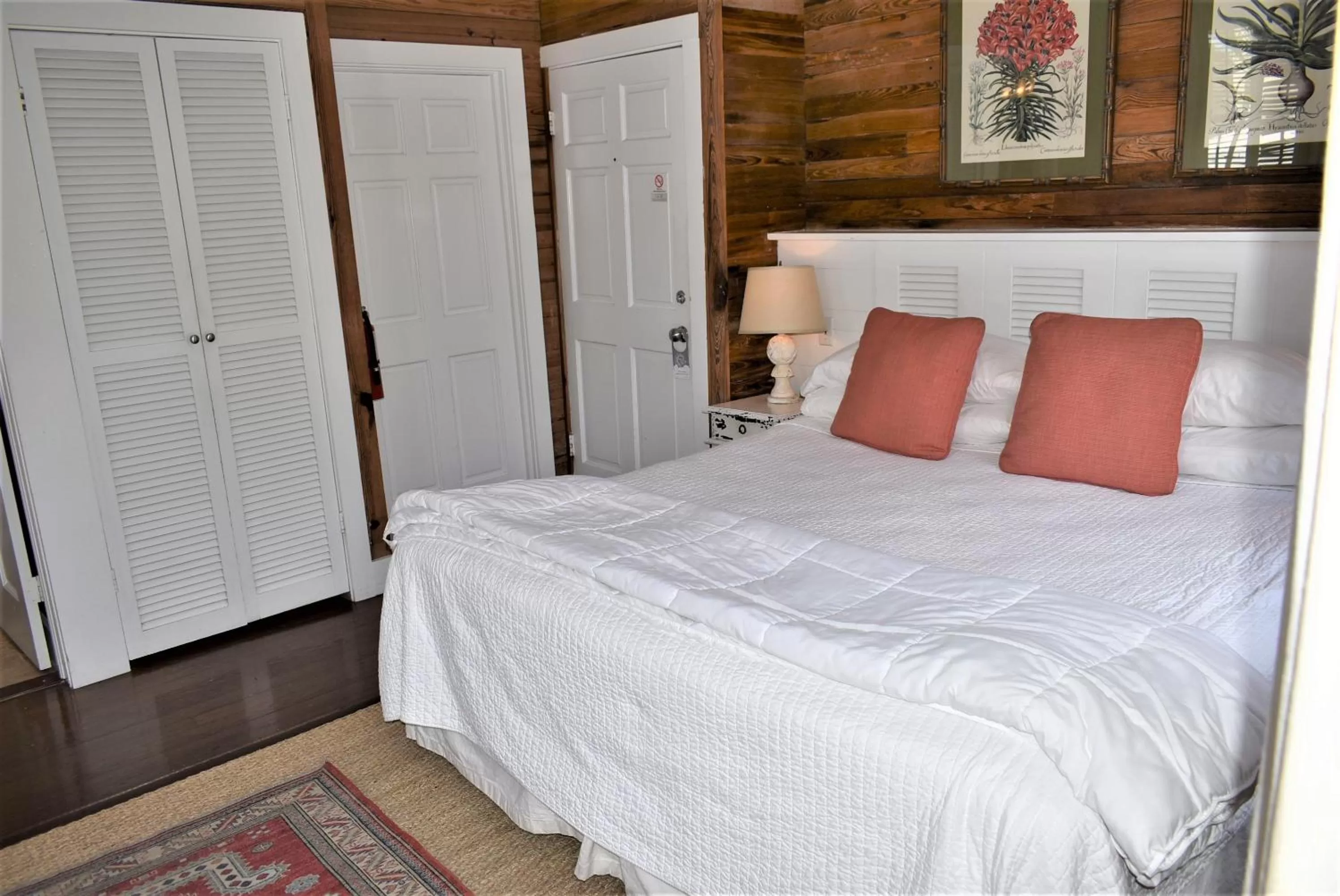 Bedroom, Bed in Simonton Court Historic Inn & Cottages