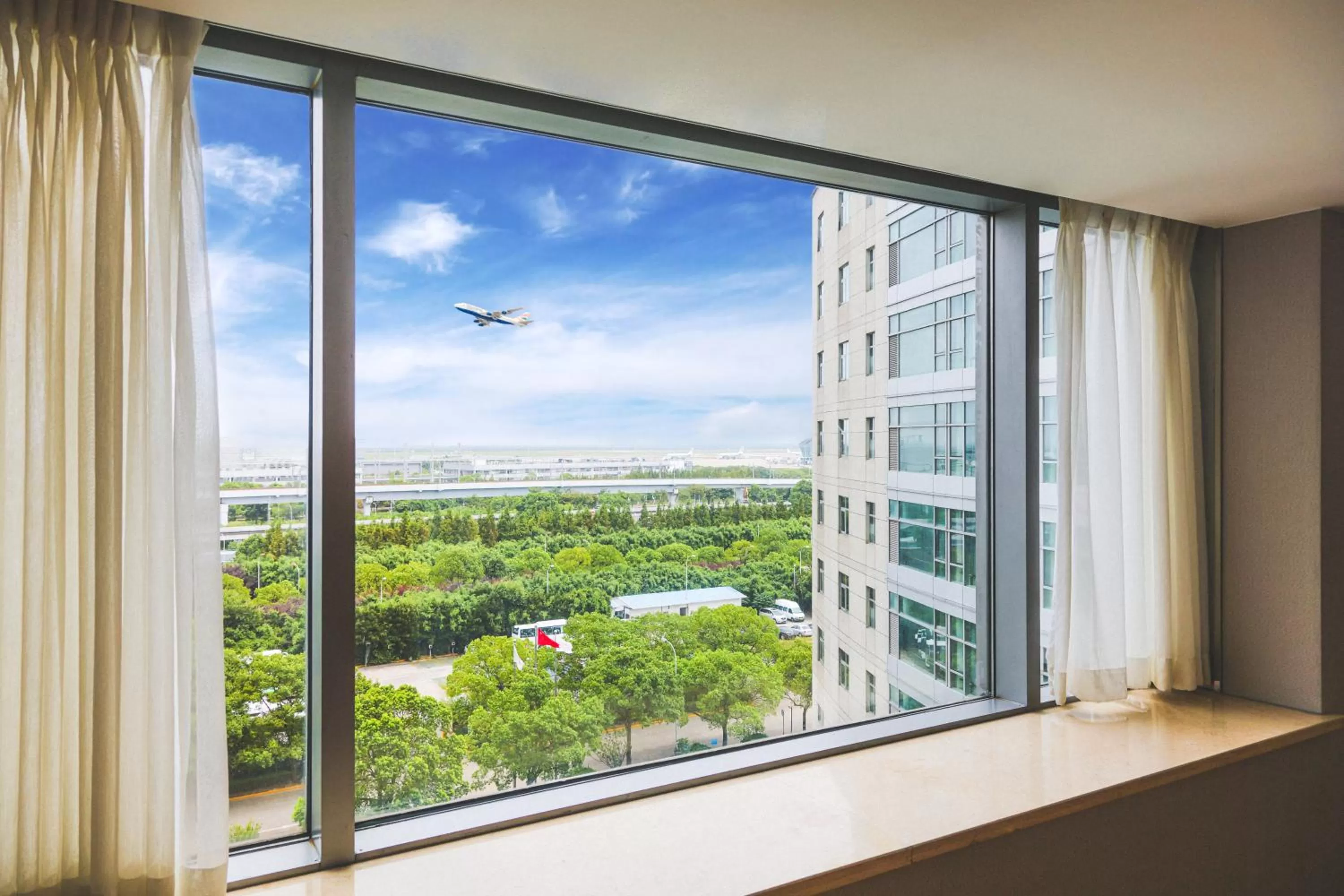 Natural landscape in Ramada Plaza Shanghai Pudong Airport - 3 mins to PVG depature floor & check entrance with hotel shuttle