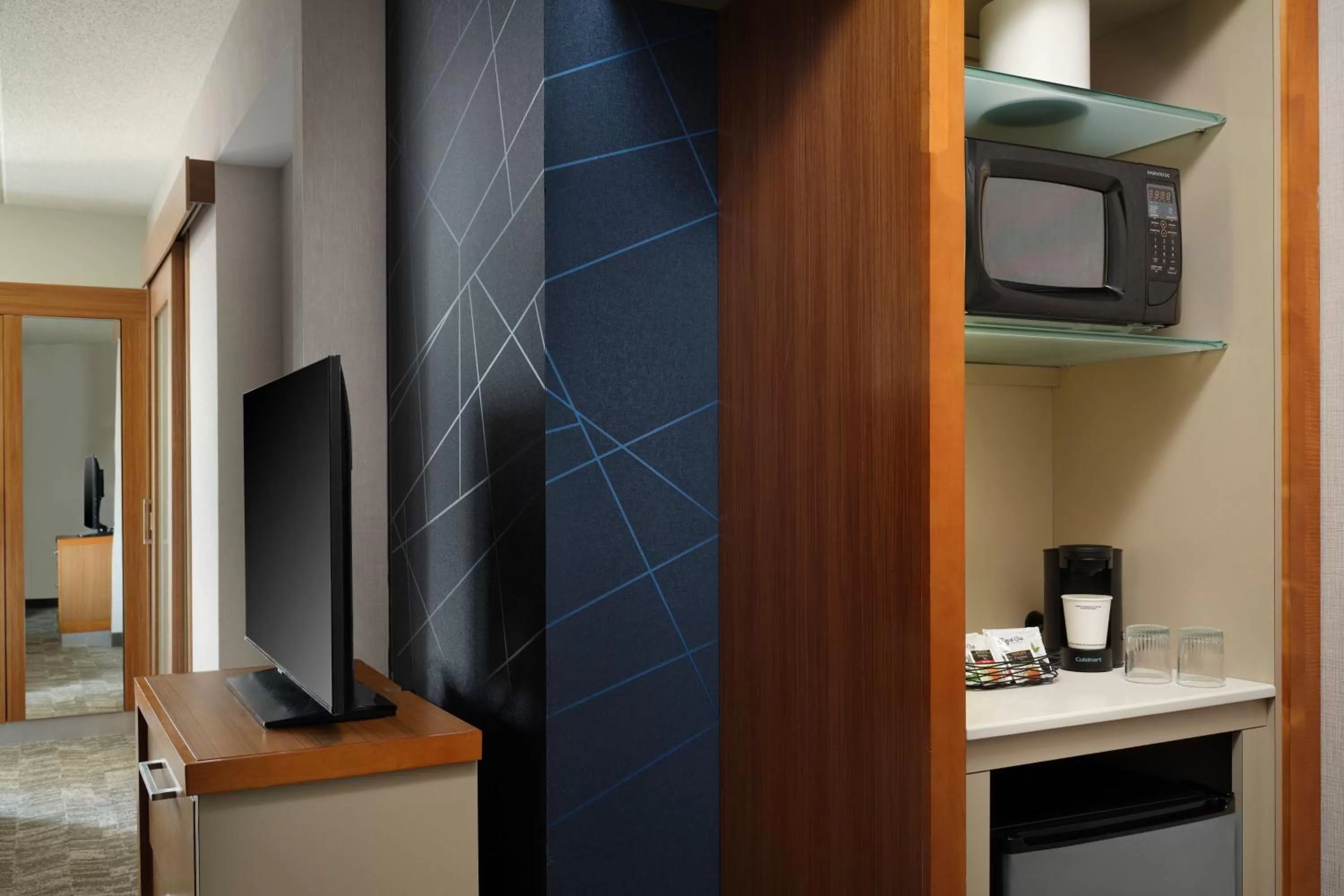 Photo of the whole room in SpringHill Suites by Marriott Pittsburgh Mt. Lebanon