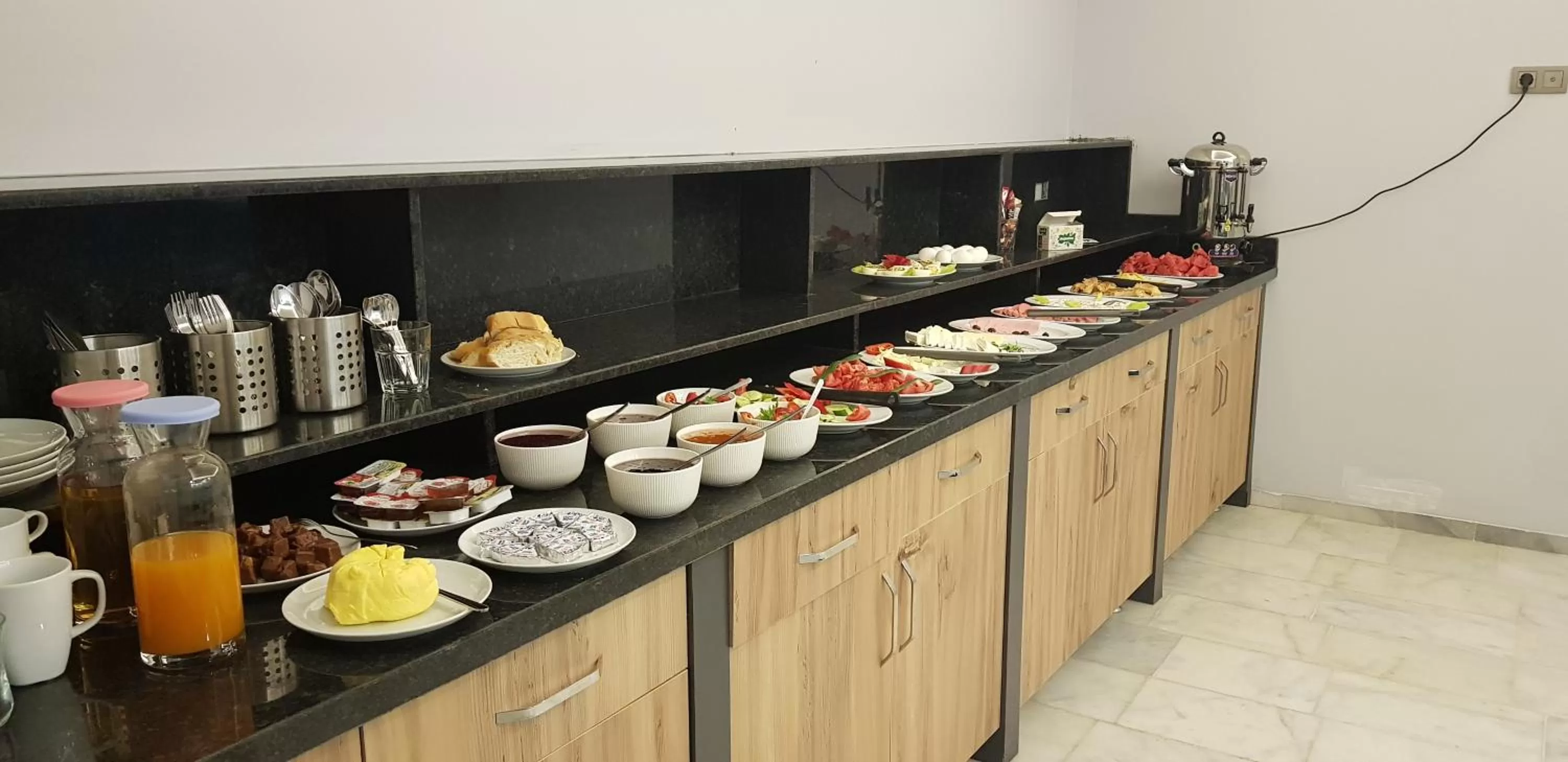 Food and drinks in Basilissis Hotel