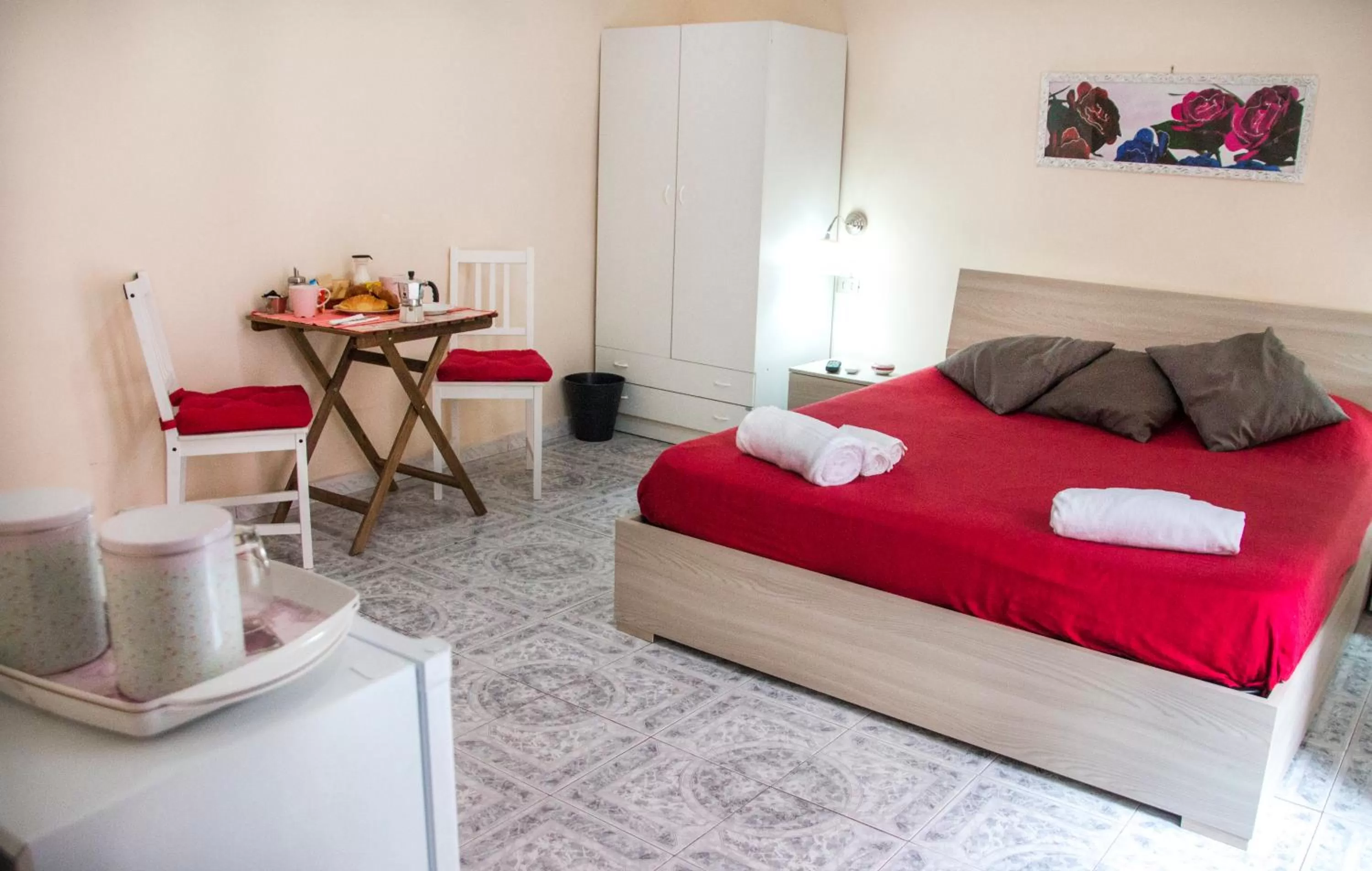 Bedroom, Bed in B&B Carbonara Napoli