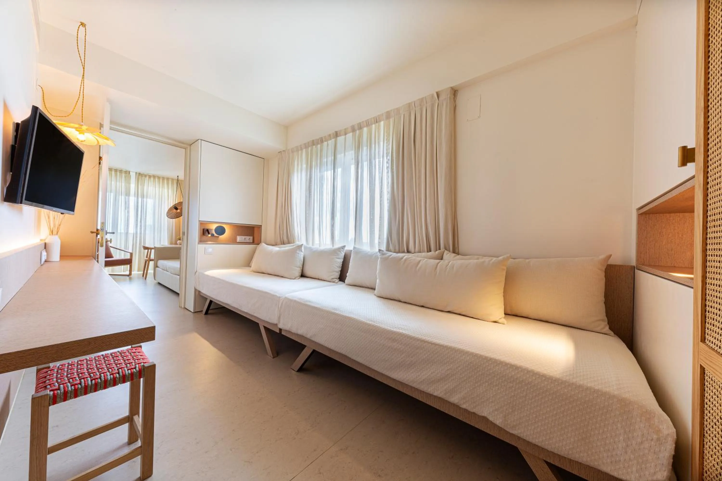 Bed in OZADI Altura Beach Resort - Eurotel Altura