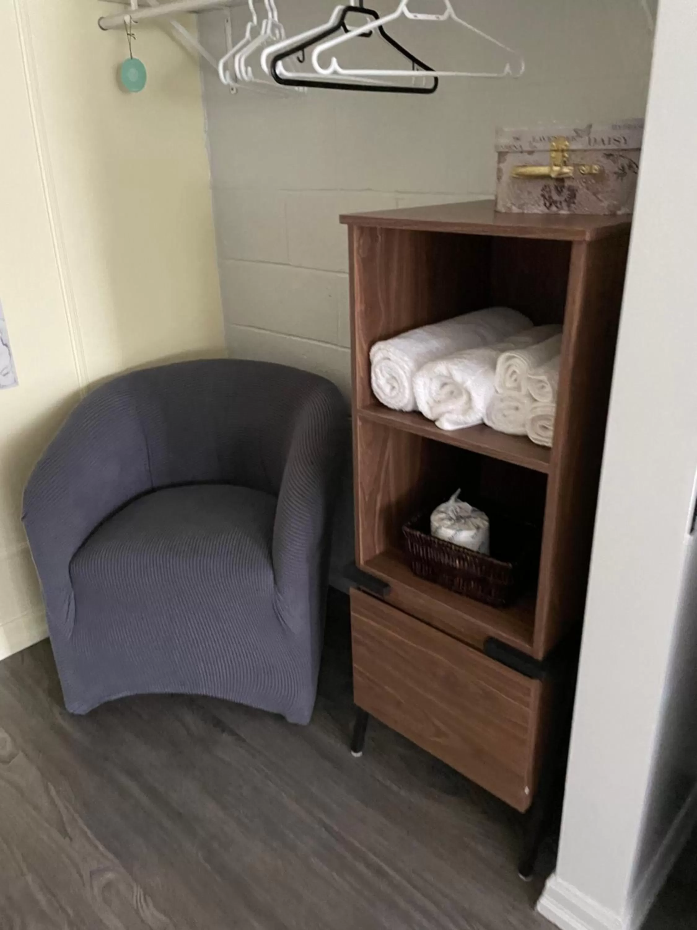 Seating Area in Motel Valois YL inc