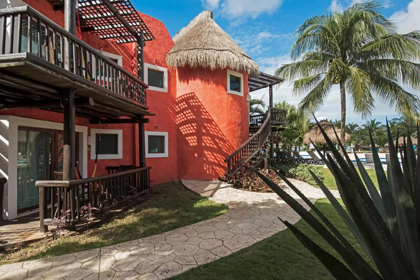 Facade/entrance in Iberostar Waves Cozumel - All Inclusive