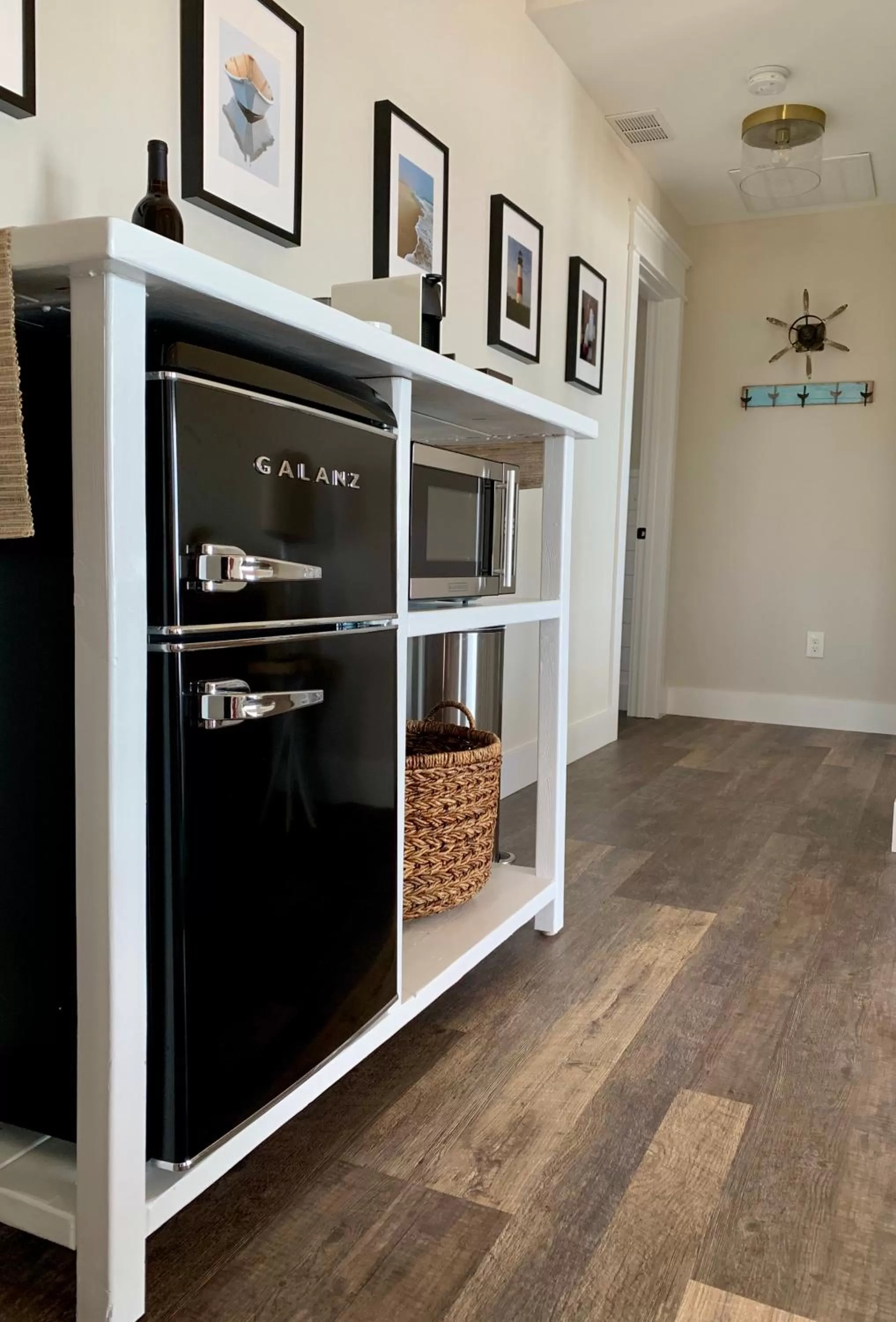 Coffee/tea facilities in Harbor View Landing