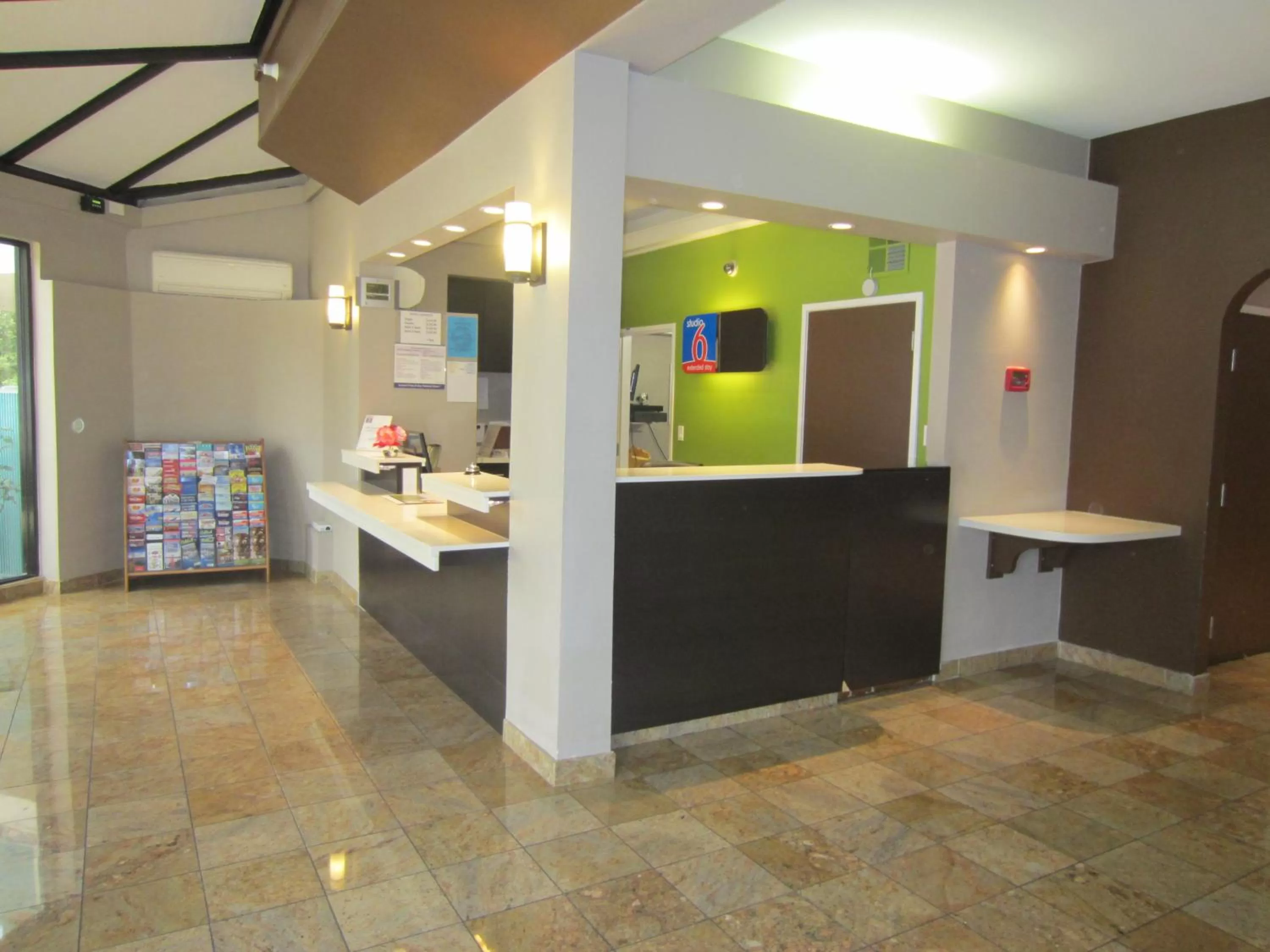 Lobby or reception in Studio 6-Concord, CA