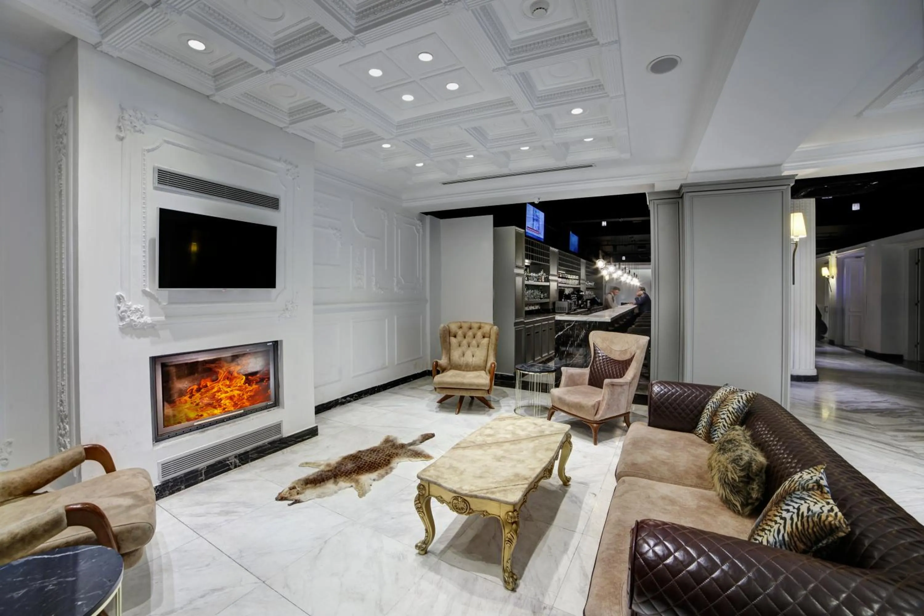 Lobby or reception in White Monarch Hotel