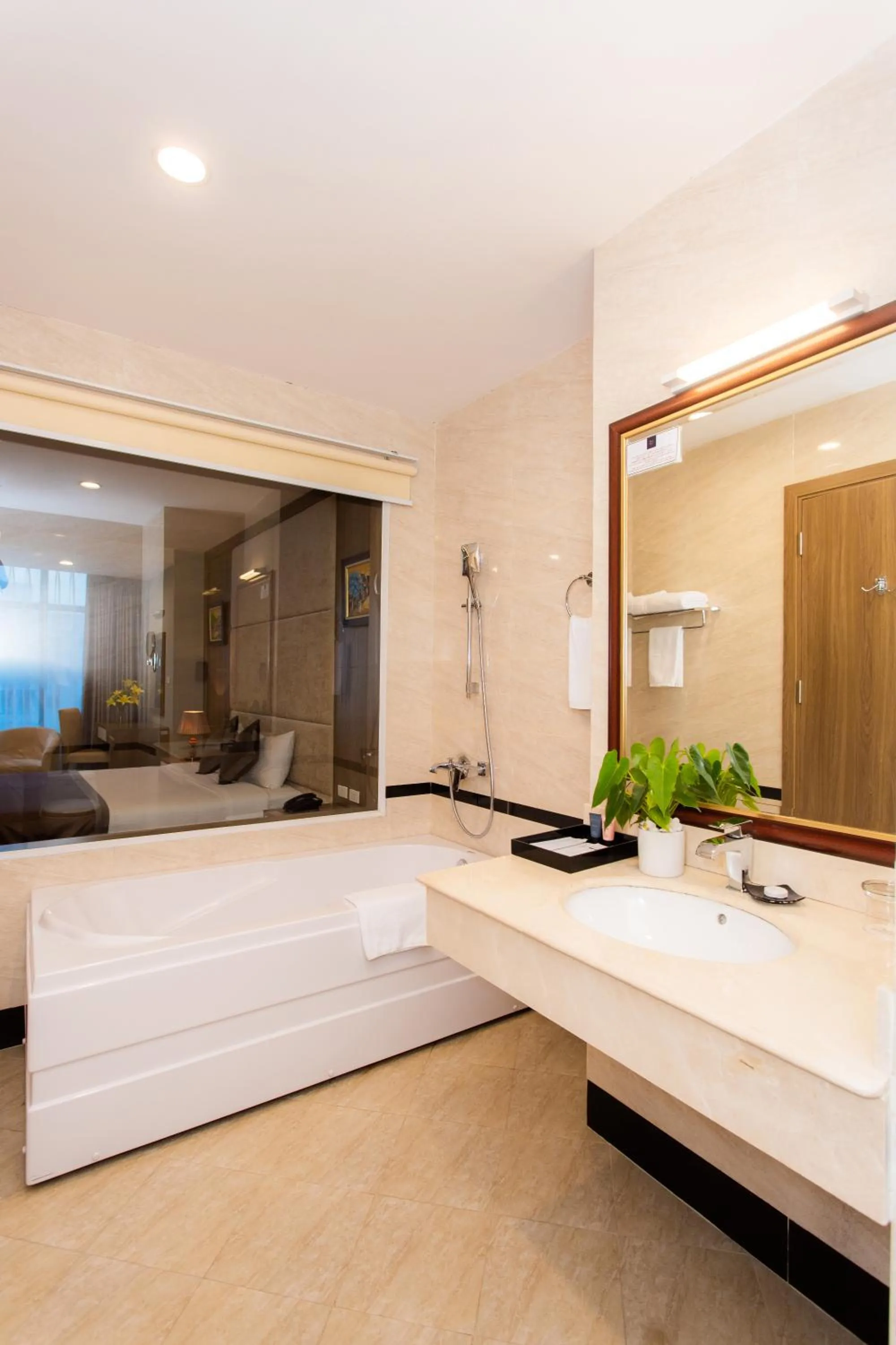 Shower in Muong Thanh Grand Hanoi Hotel