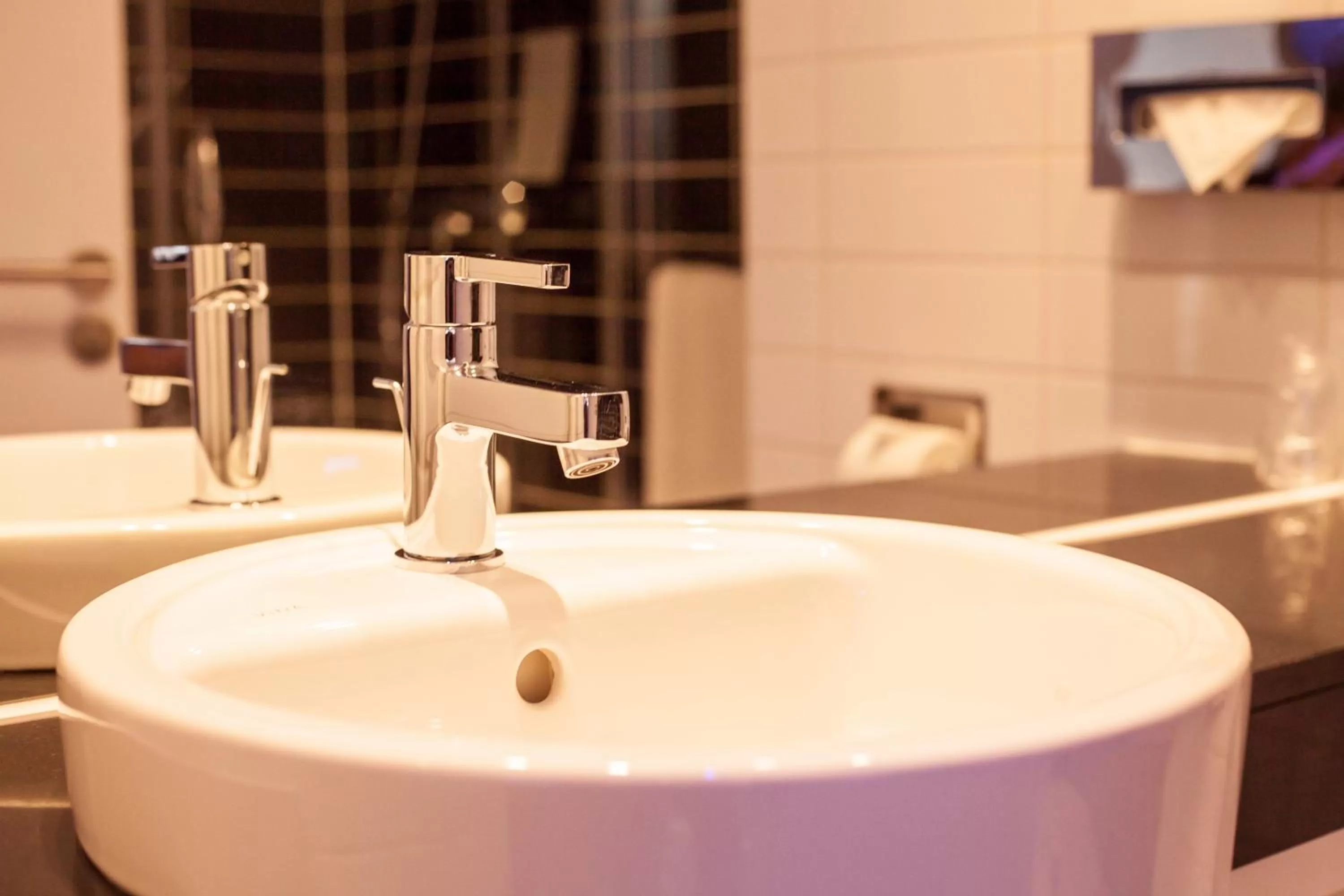 Photo of the whole room in Holiday Inn Express Montpellier - Odysseum by IHG