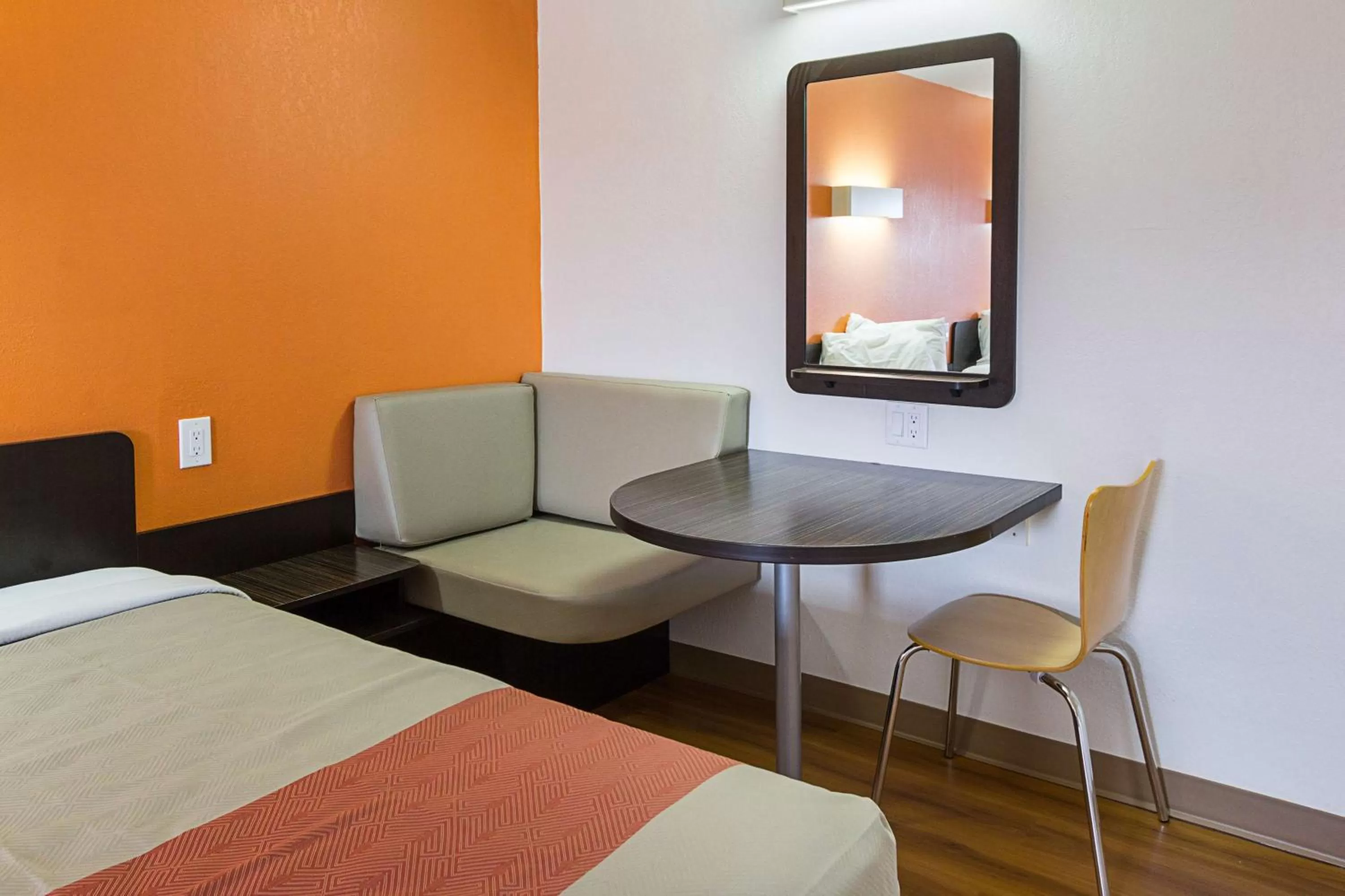 Photo of the whole room, Bed in Motel 6-Sidney, OH