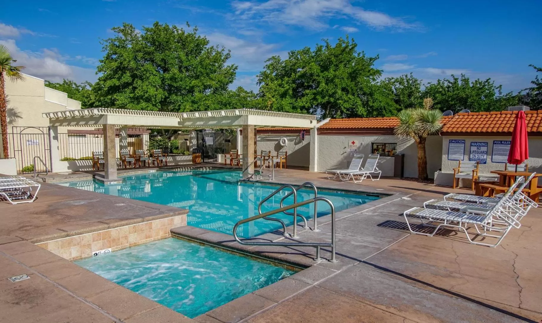 Property building, Swimming Pool in Multi Resorts at Villas at Southgate