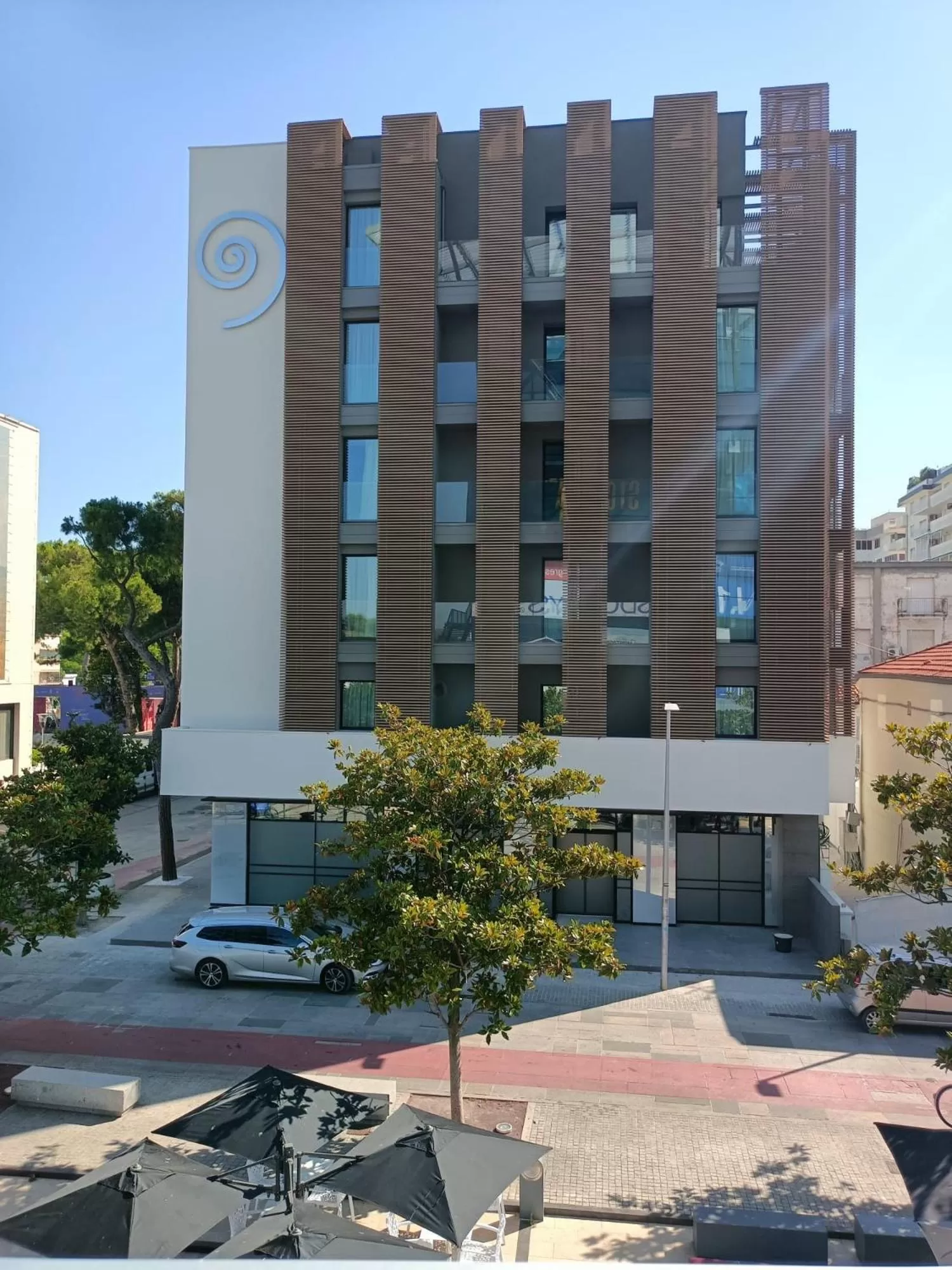 Property building in Ceccarini 9 home suite home