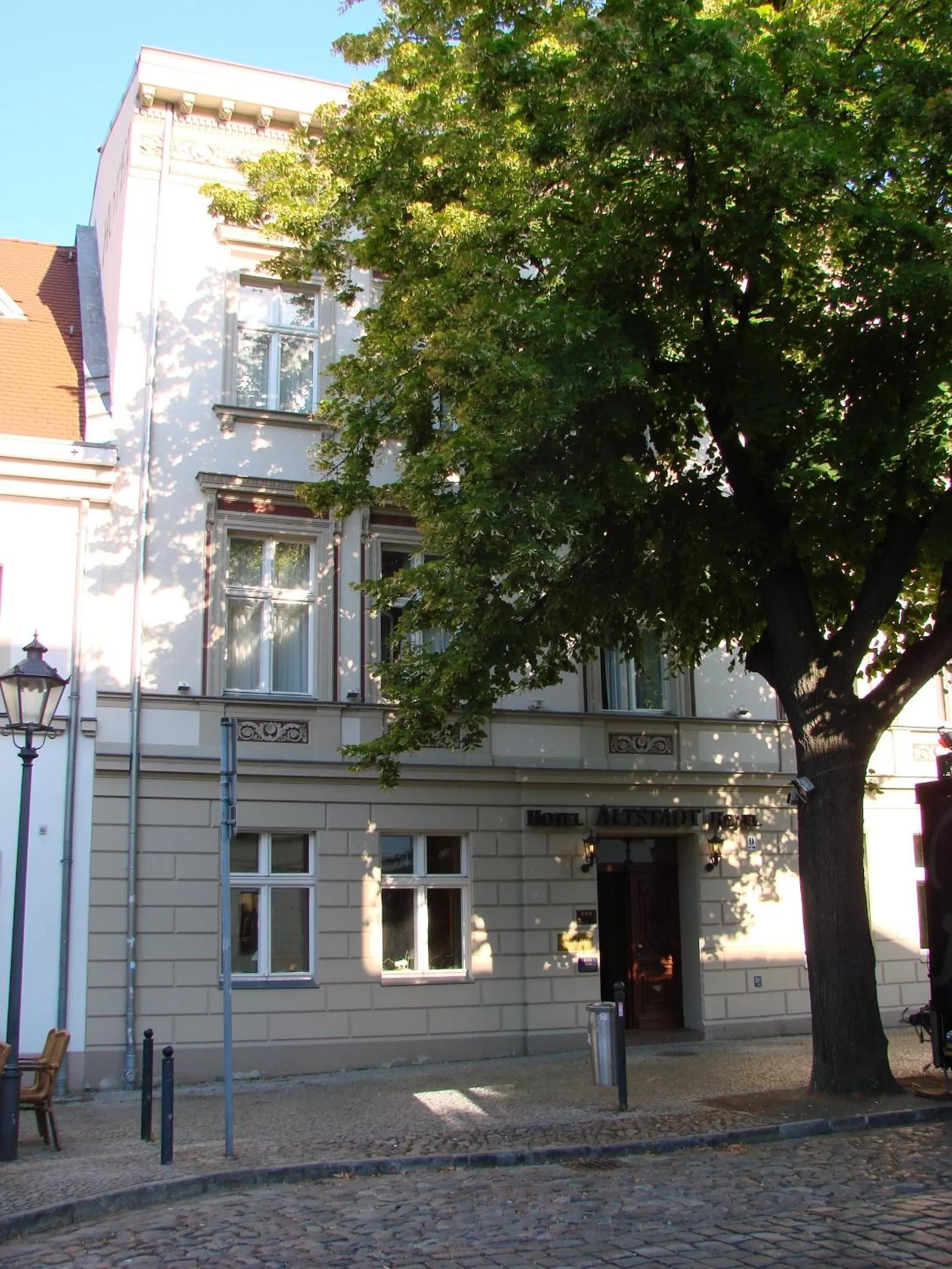 Facade/entrance, Property Building in Altstadt Hotel