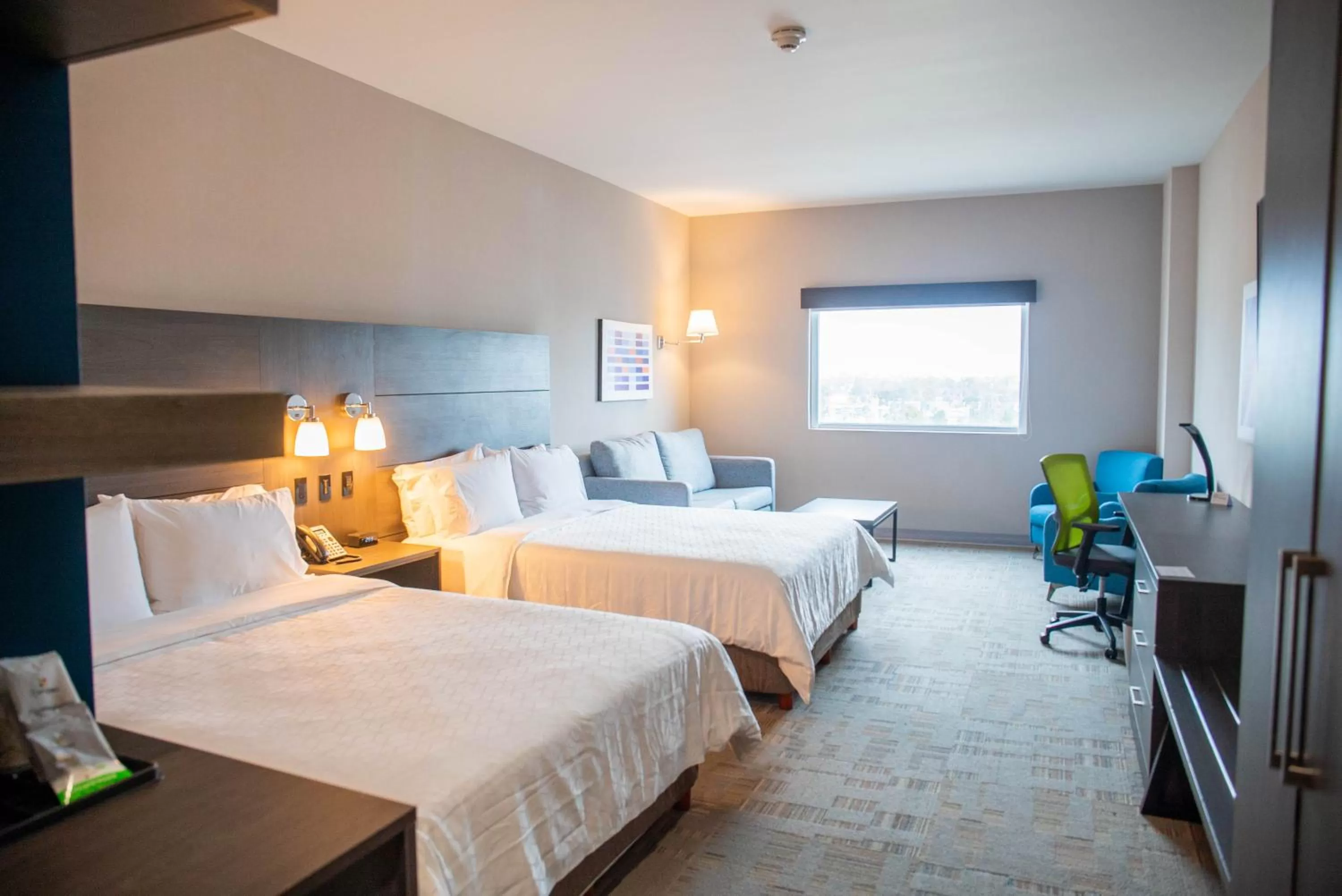 Bedroom, Bed in Holiday Inn Express & Suites - Tijuana Otay by IHG