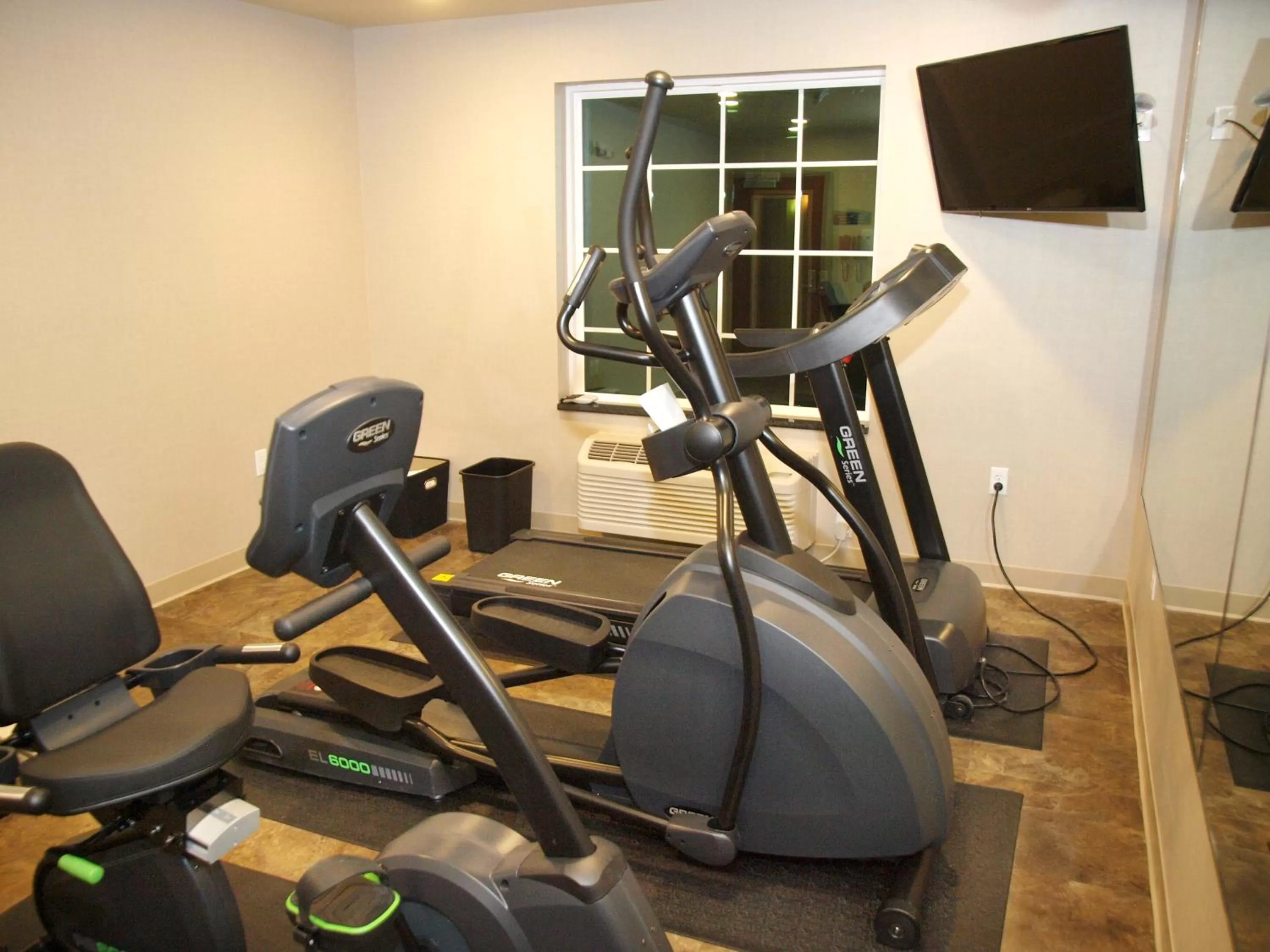 Fitness centre/facilities, Fitness Center/Facilities in Cobblestone Inn & Suites - Vinton, LA