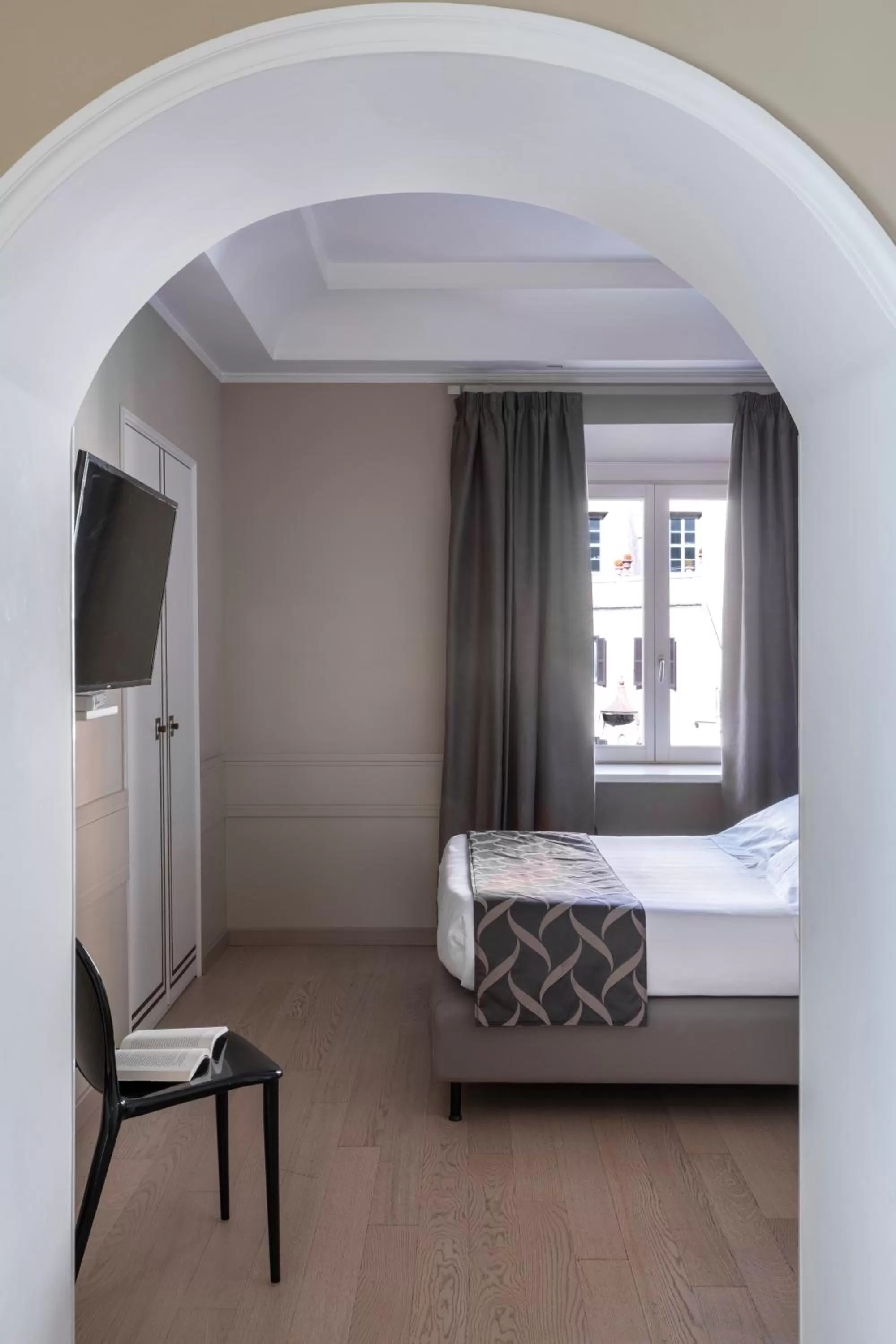 TV and multimedia, Bed in Hotel Scalinata Di Spagna