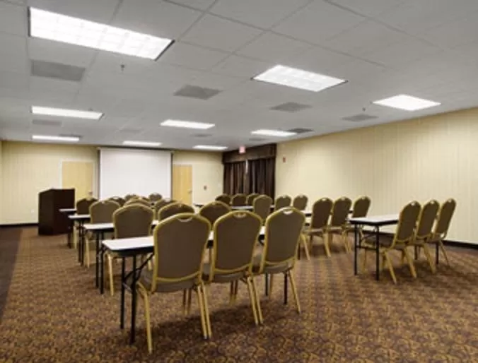 Meeting/conference room in Baymont by Wyndham Prince George Fort Gregg-Adams