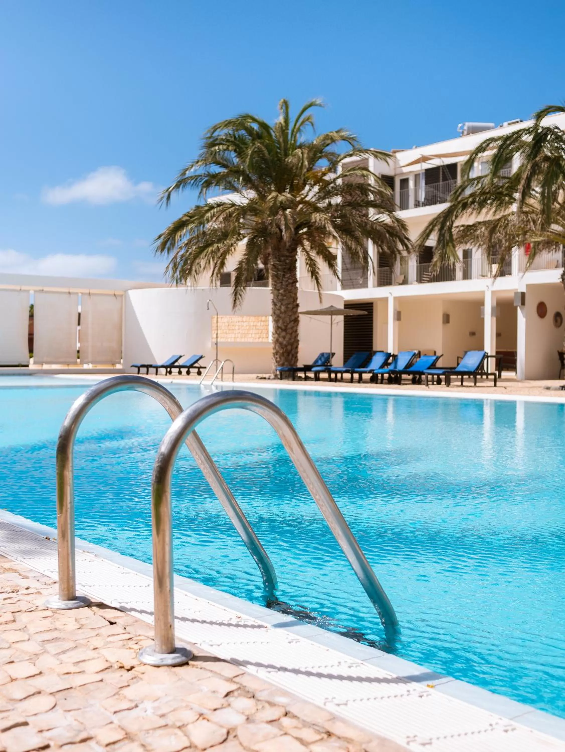 Swimming pool in Hotel Dunas de Sal