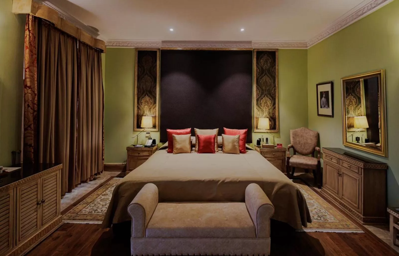 Bed in Ajit Bhawan - A Palace Resort