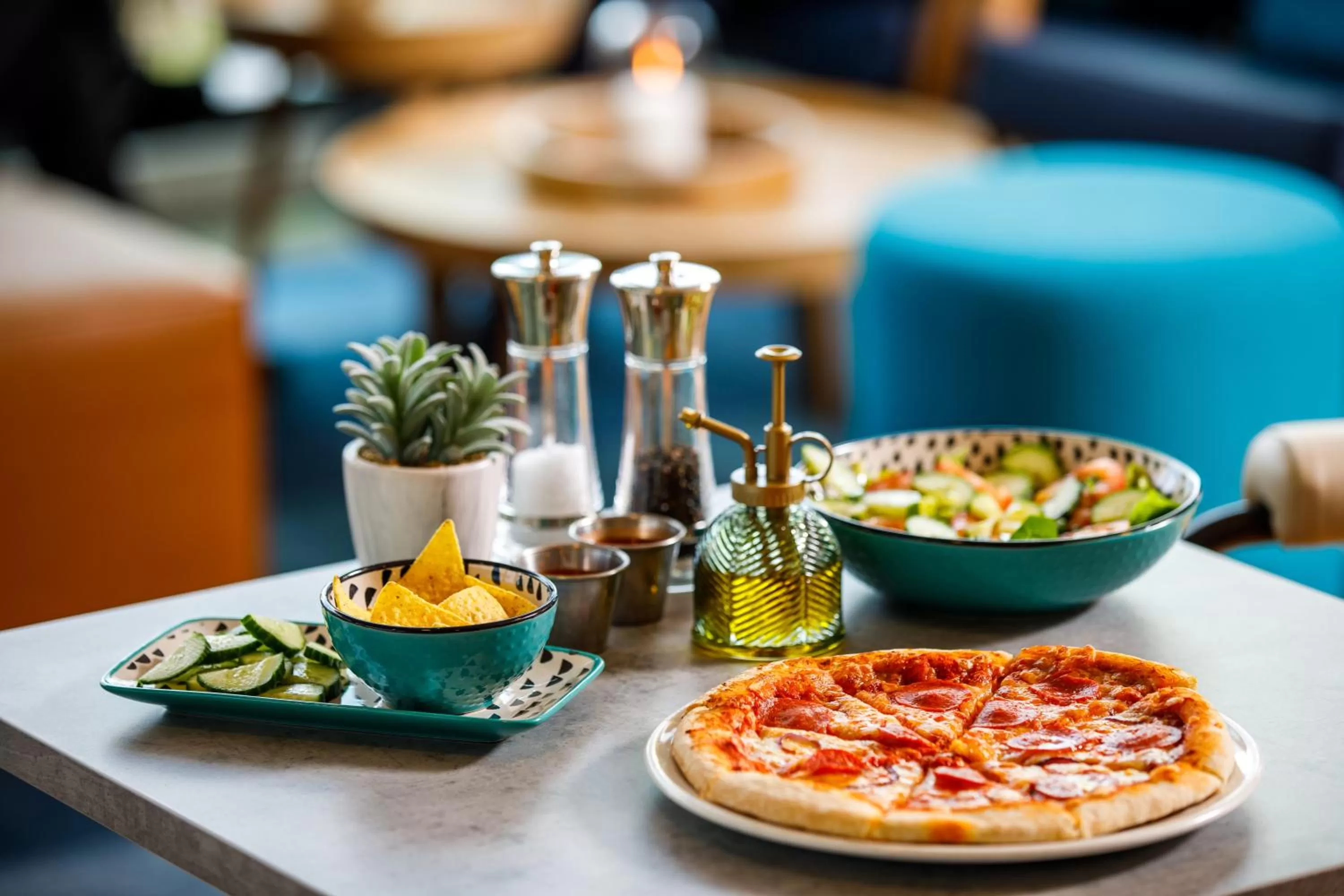 Restaurant/places to eat in ibis budget London Heathrow Central