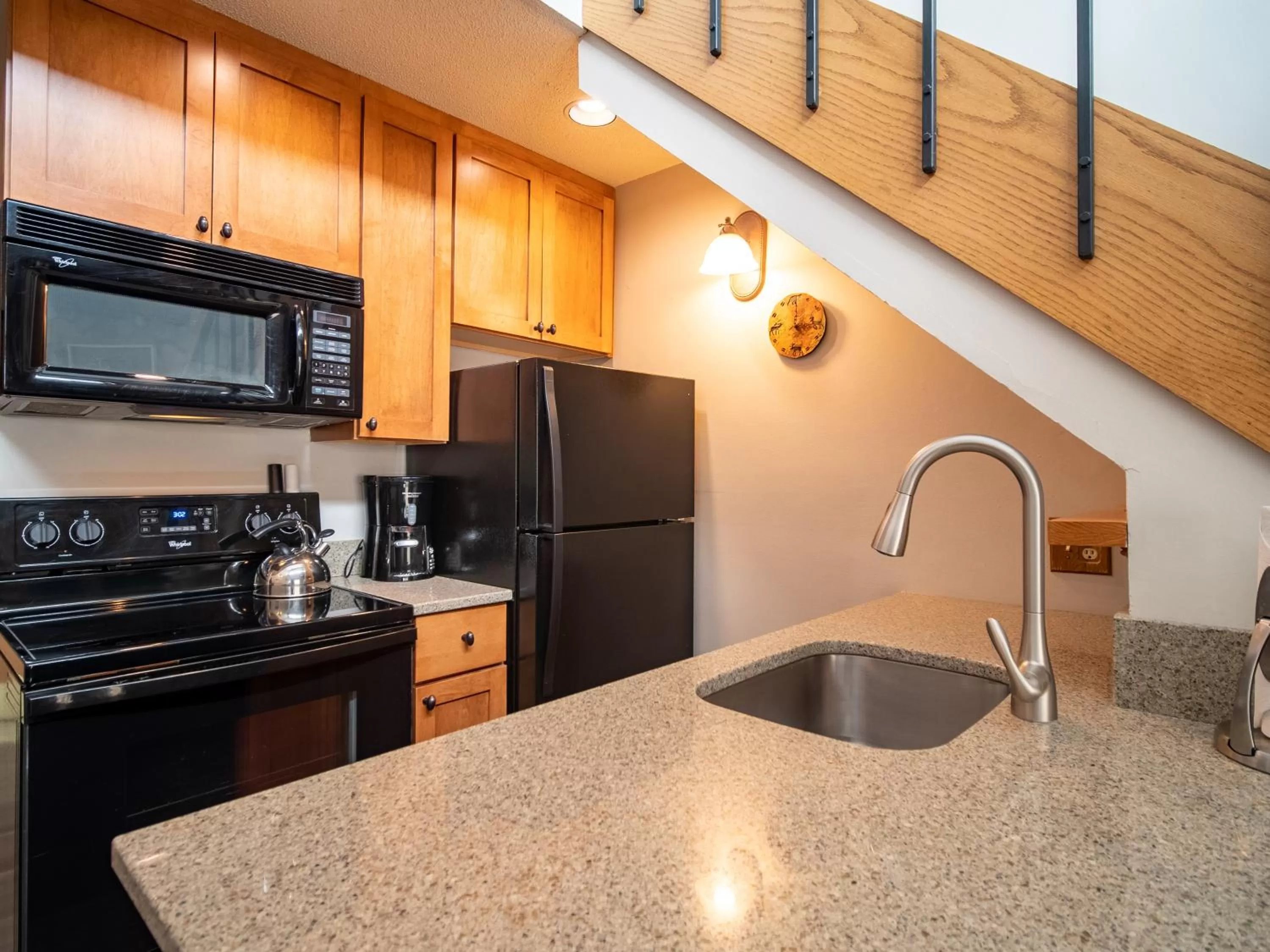 Kitchen or kitchenette in Caribou Highlands Lodge