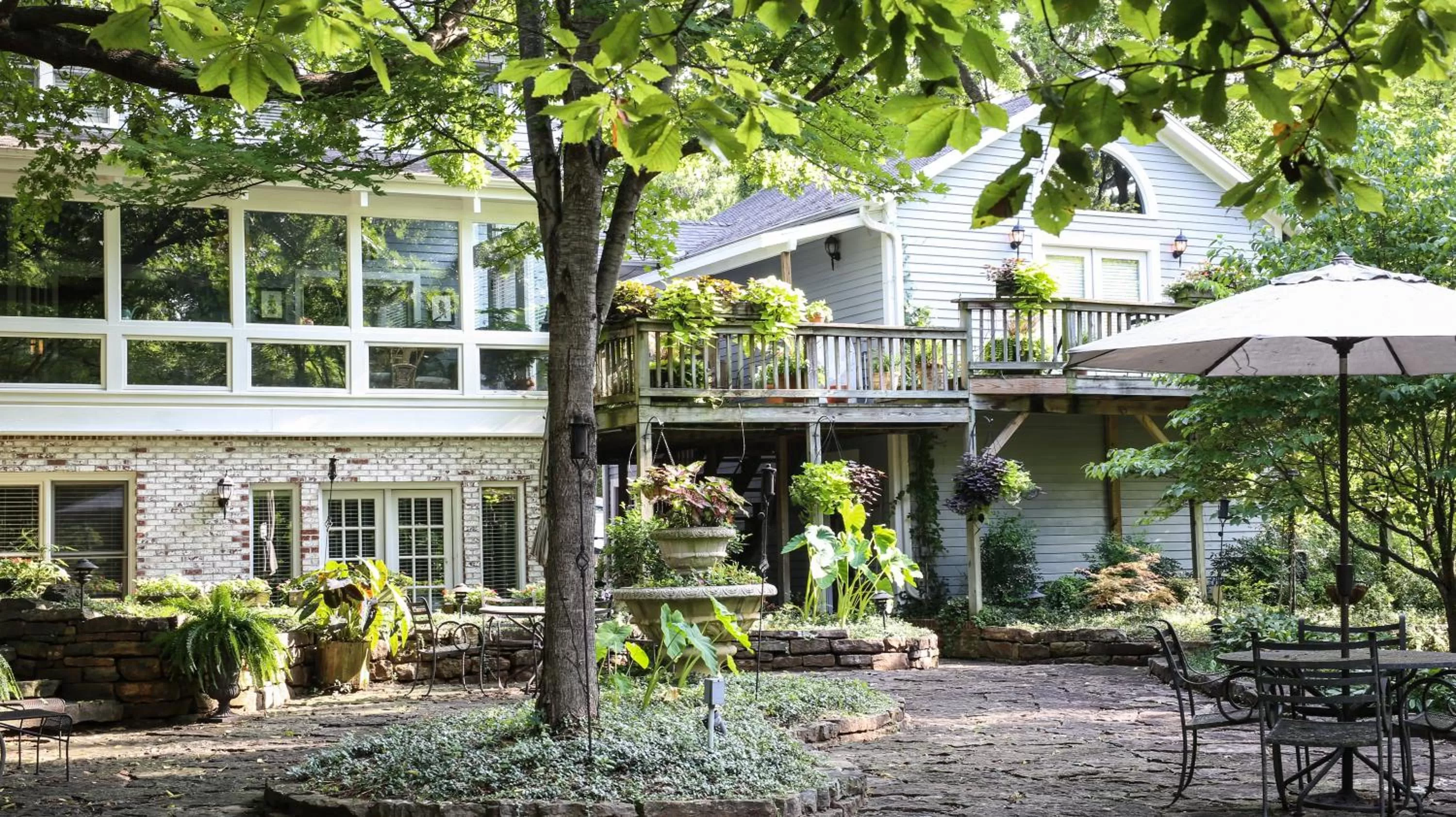 Balcony/Terrace, Property Building in Dickson Street Bed & Breakfast