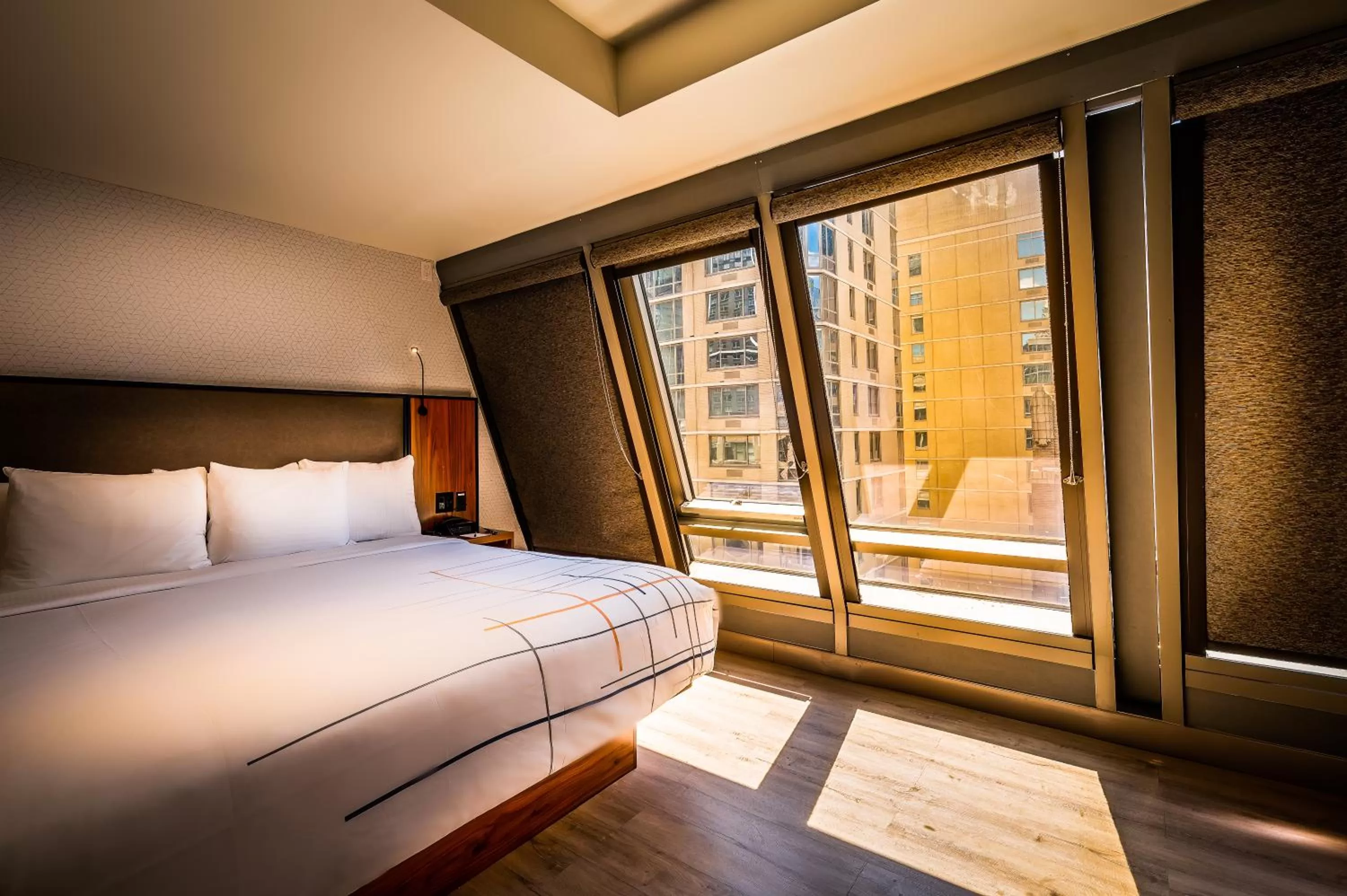 Bed in La Quinta by Wyndham Time Square South