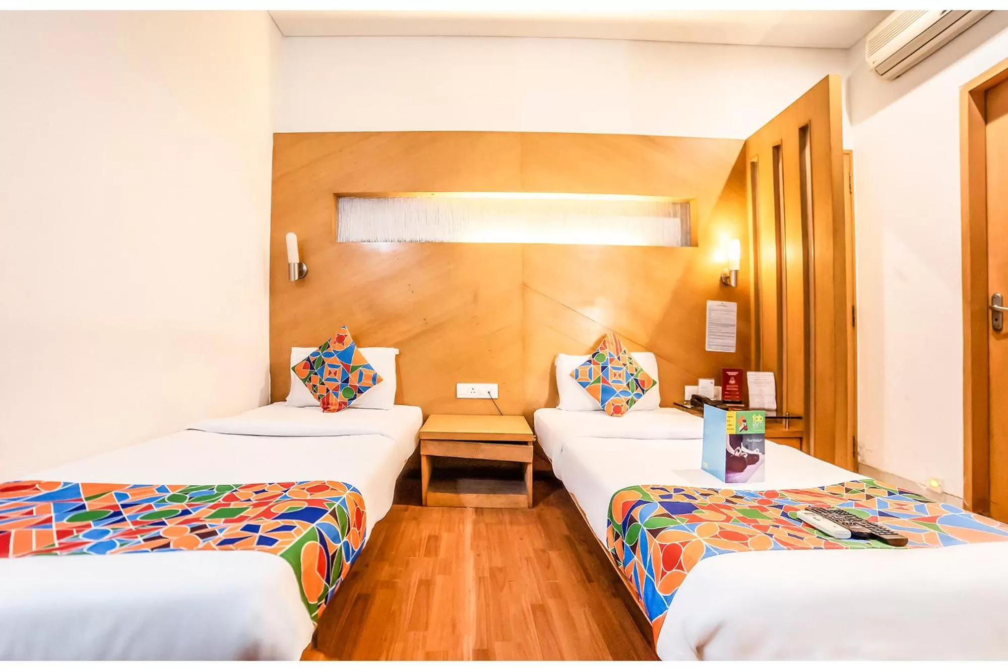 TV and multimedia, Bed in Rapid Lakme Executive Hotel