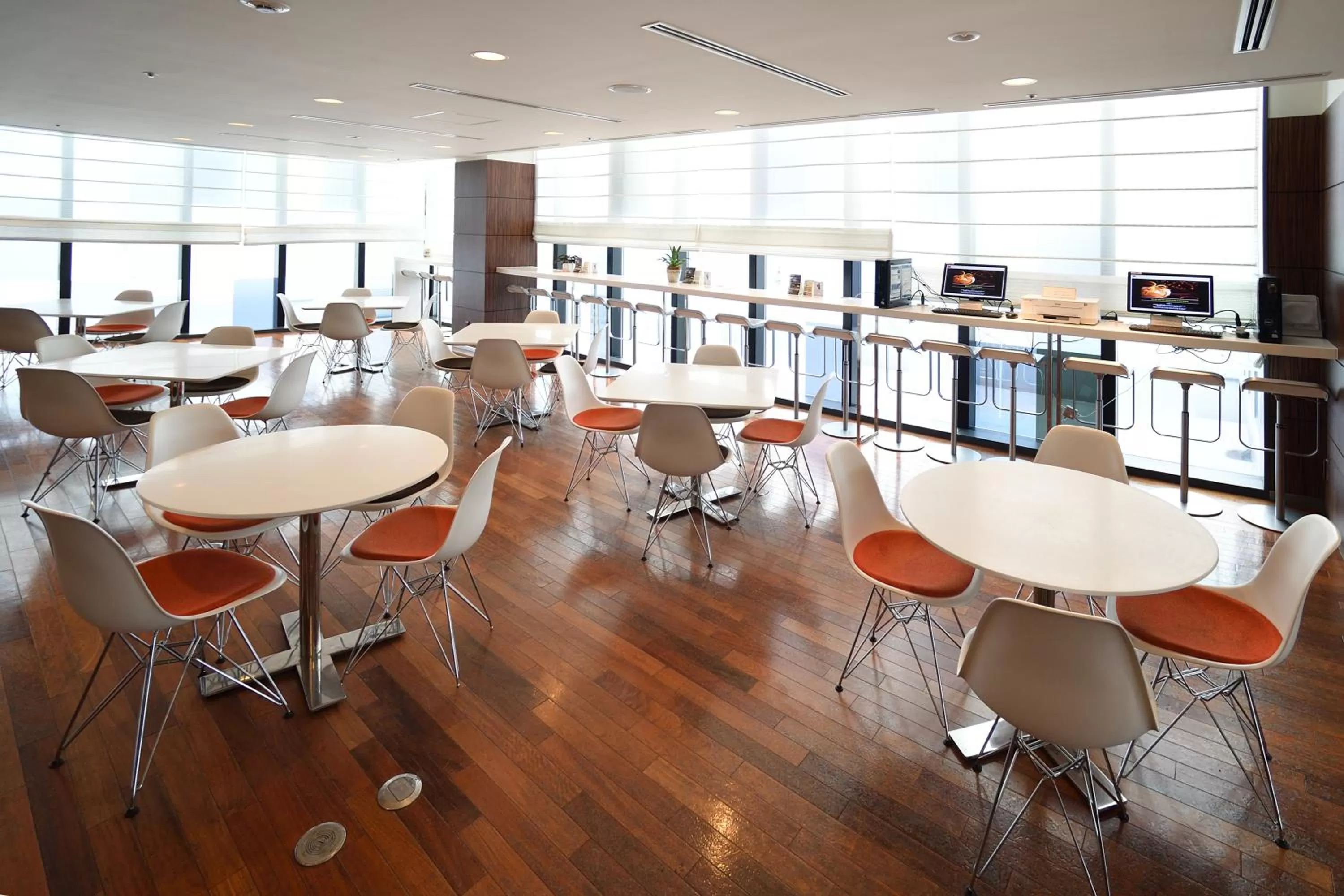 Lounge or bar in Hotel Gracery Sapporo