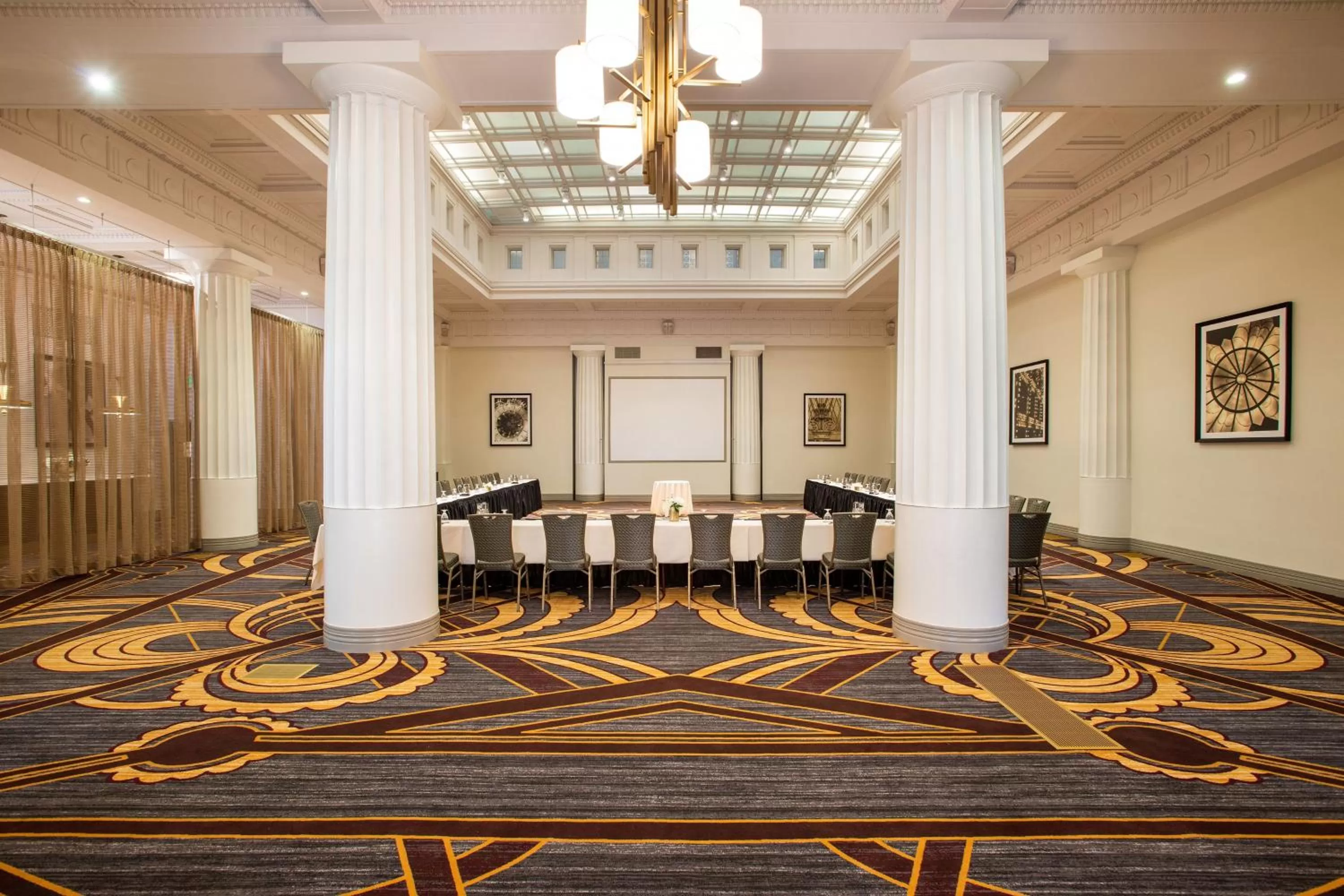 Meeting/conference room in Magnolia Hotel Denver, a Tribute Portfolio Hotel