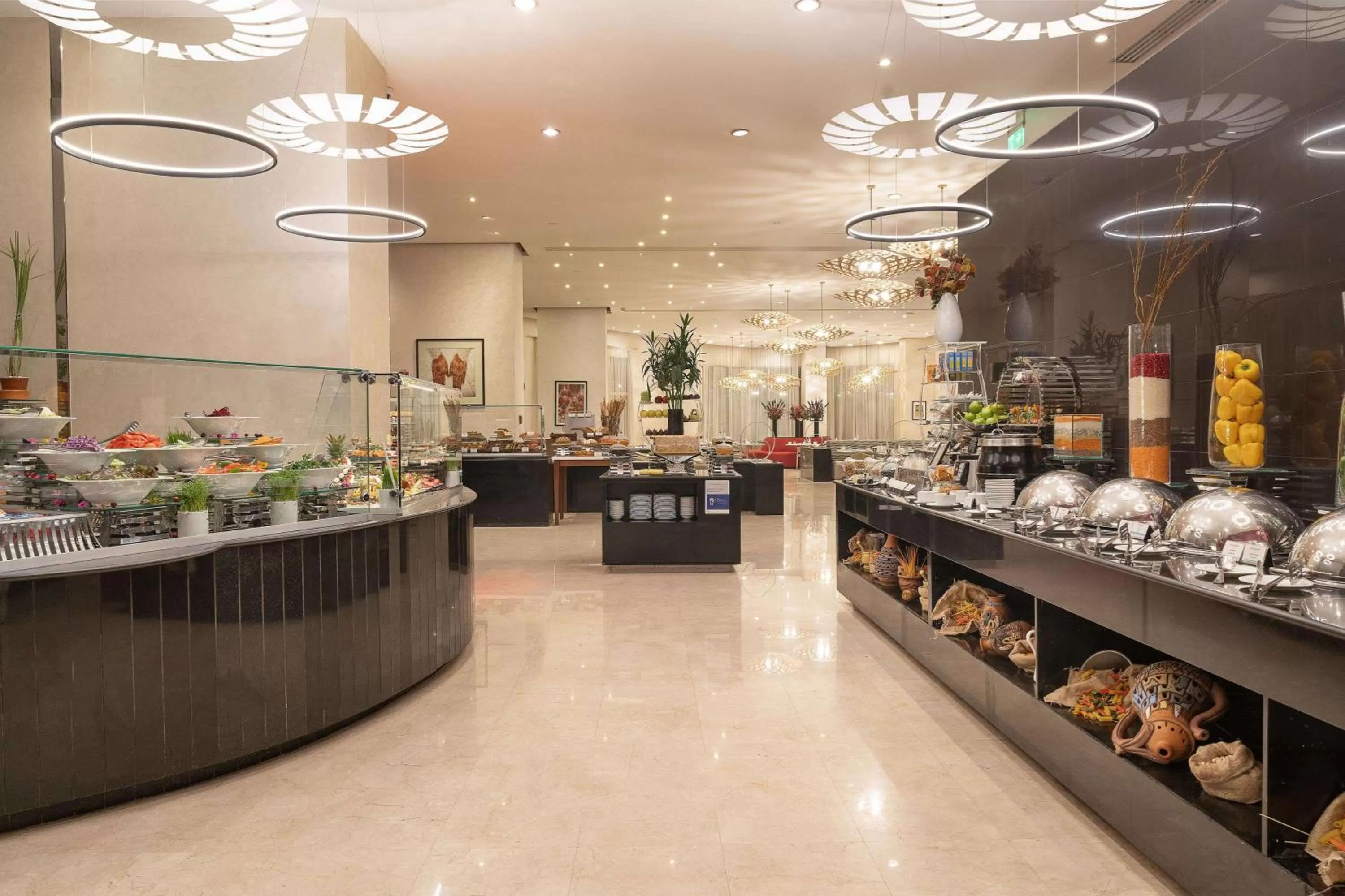 Restaurant/places to eat in Steigenberger Hotel El Tahrir Cairo