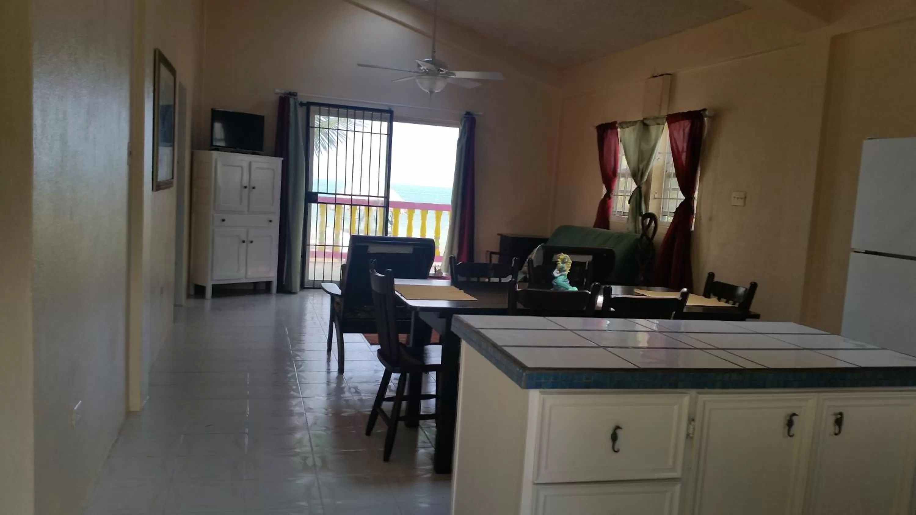 Kitchen or kitchenette in Barefoot Beach Belize