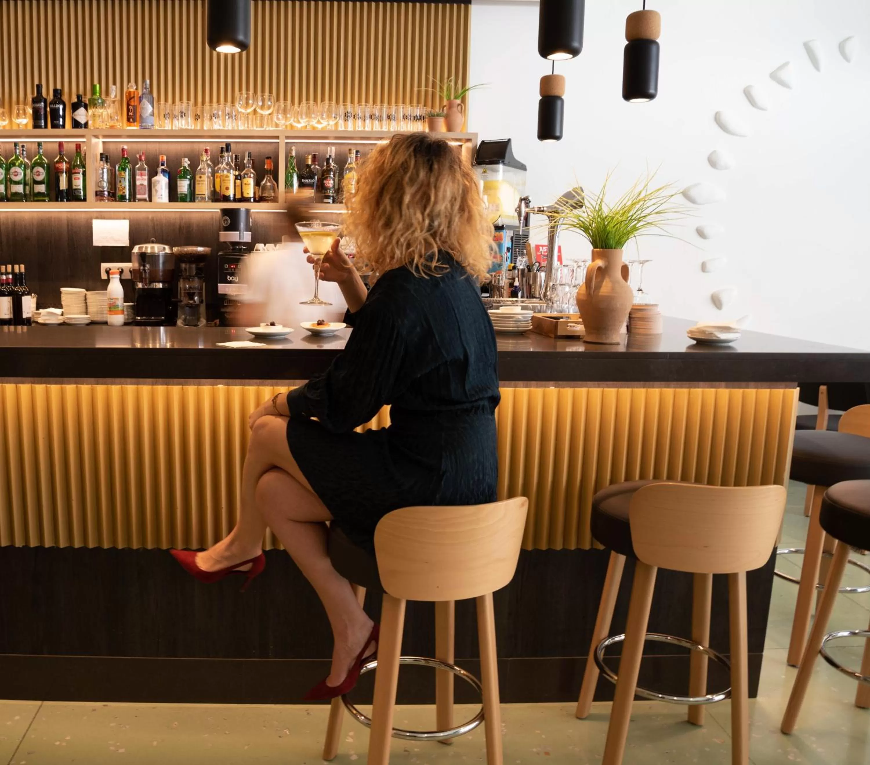 Restaurant/places to eat in Ars Magna Bleisure Hotel