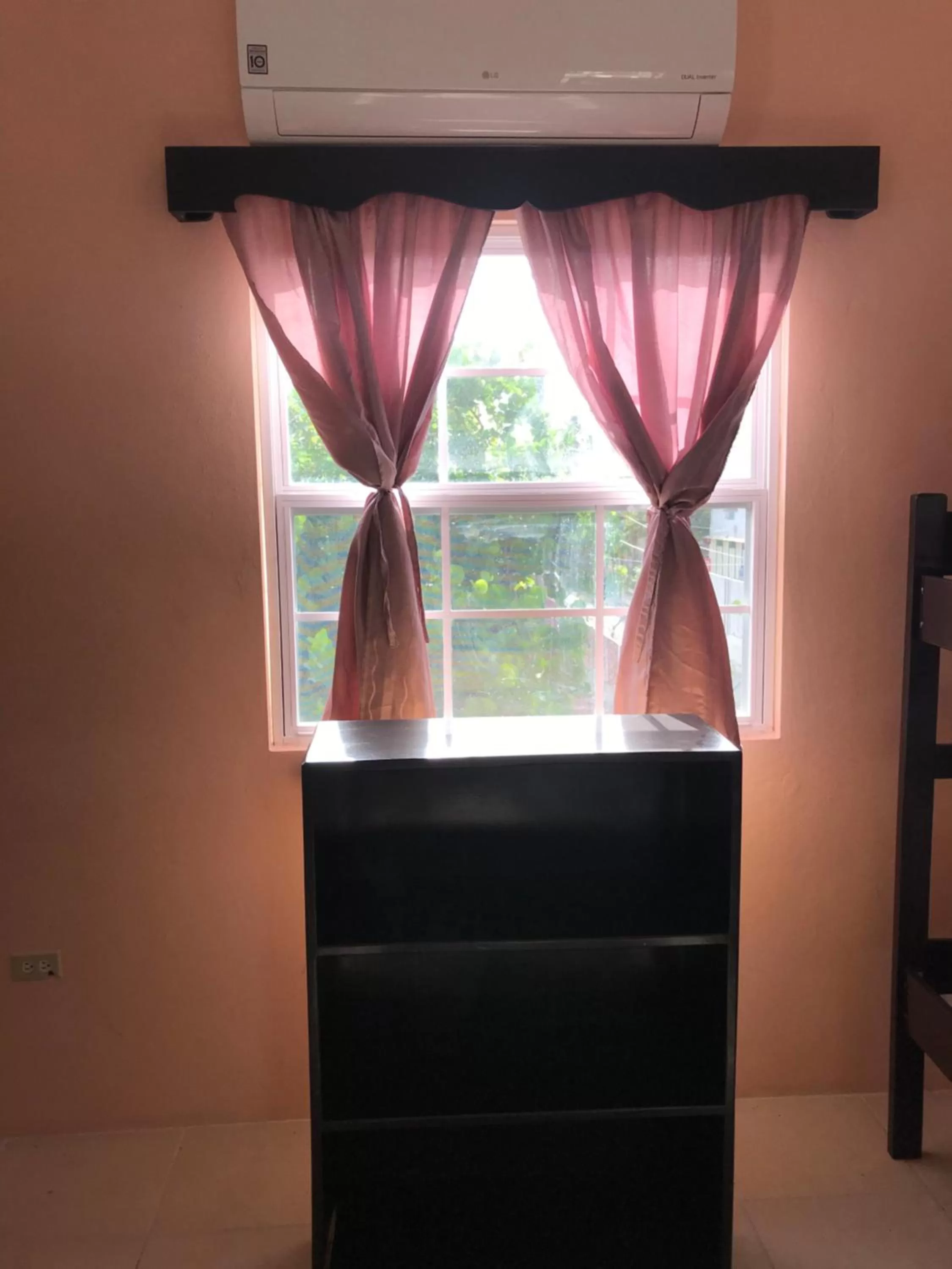 Bedroom in Tropical Paradise Express