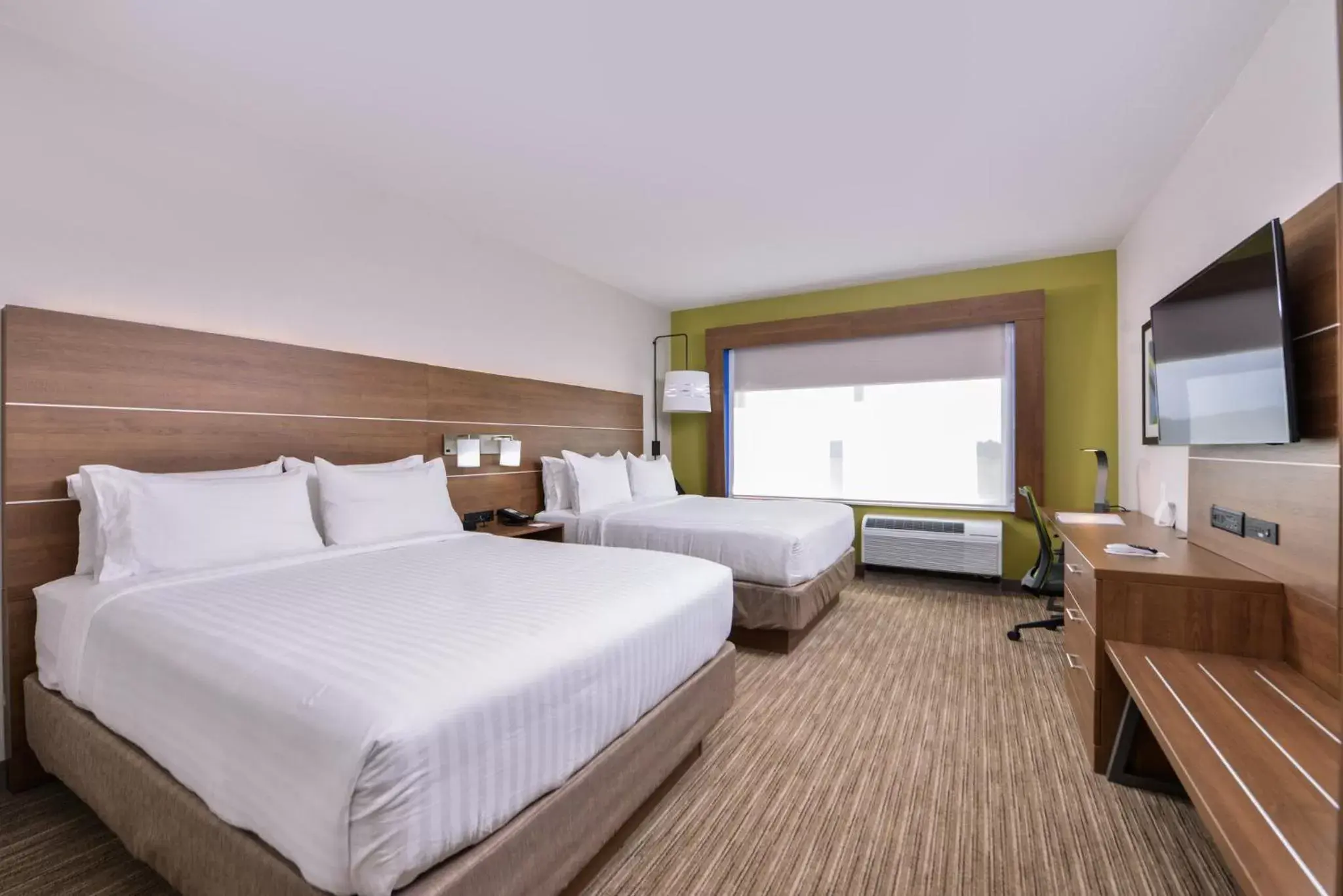 Two-Bedroom Suite - single occupancy - Hearing Accessible in Holiday Inn Express & Suites - Siloam Springs by IHG Two-Bedroom Suite - single occupancy - Hearing Accessible in Holiday Inn Express & Suites - Siloam Springs by IHG