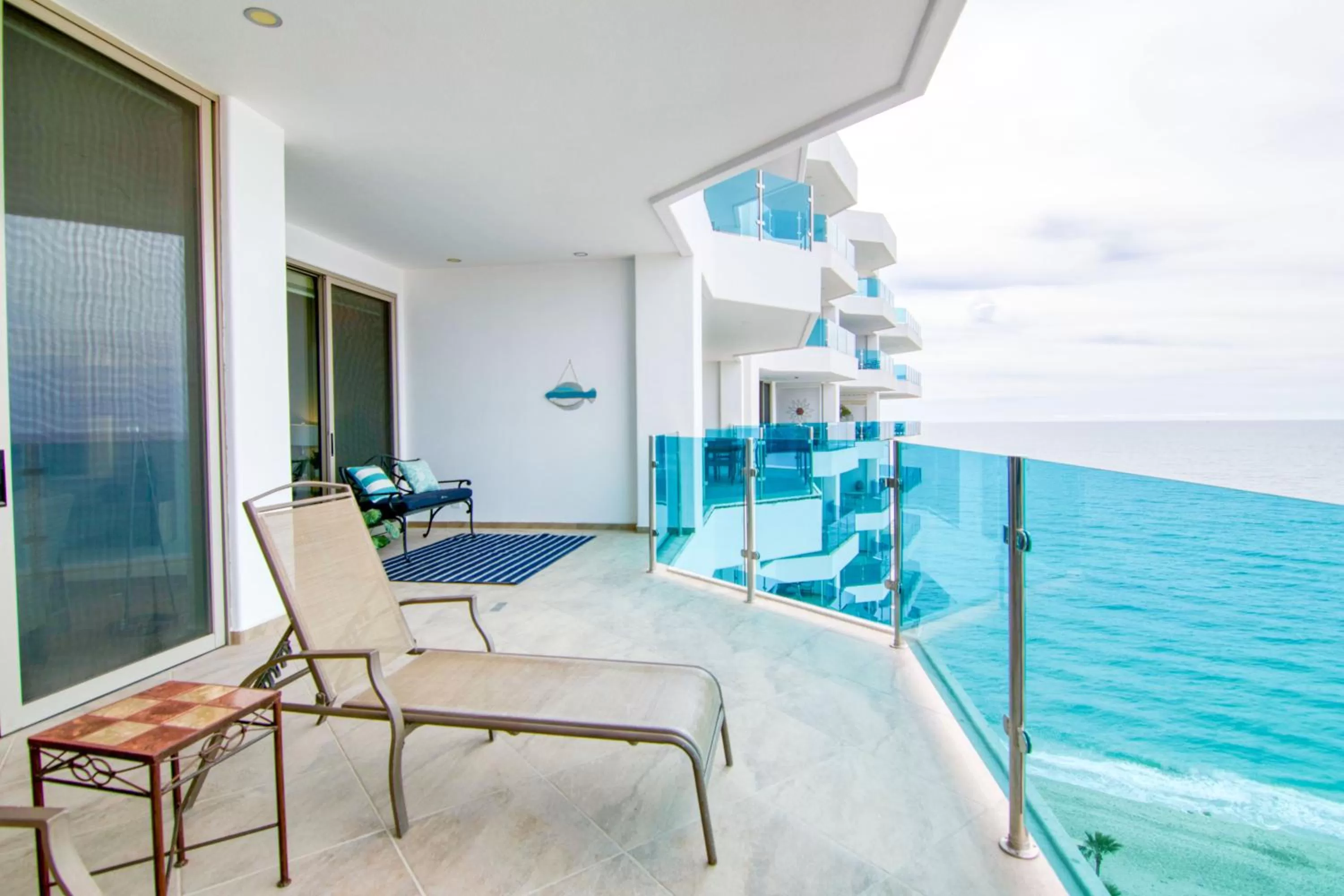 Esmeralda Beach Resort