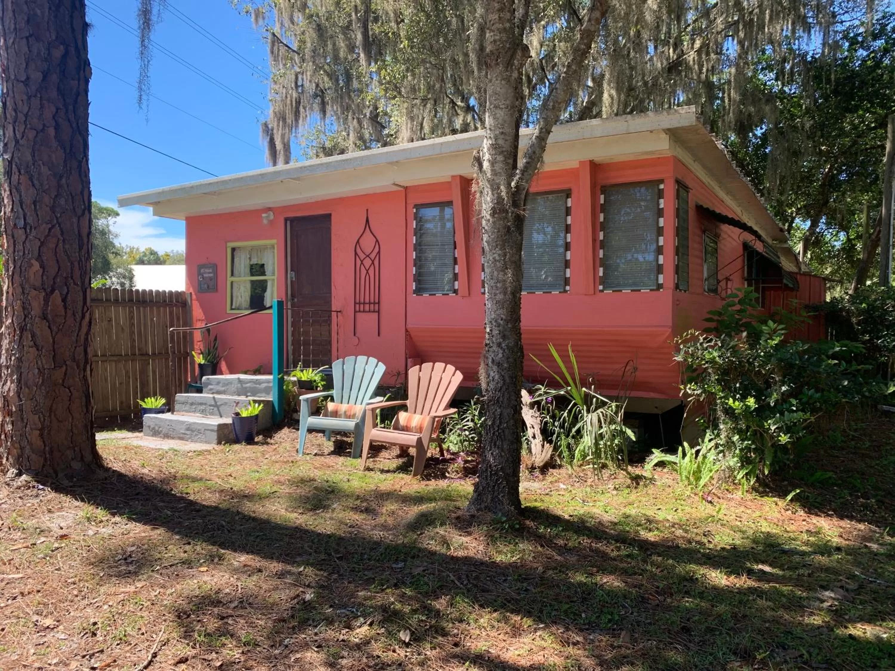 Property building in Nature Coast Inn & Cottages