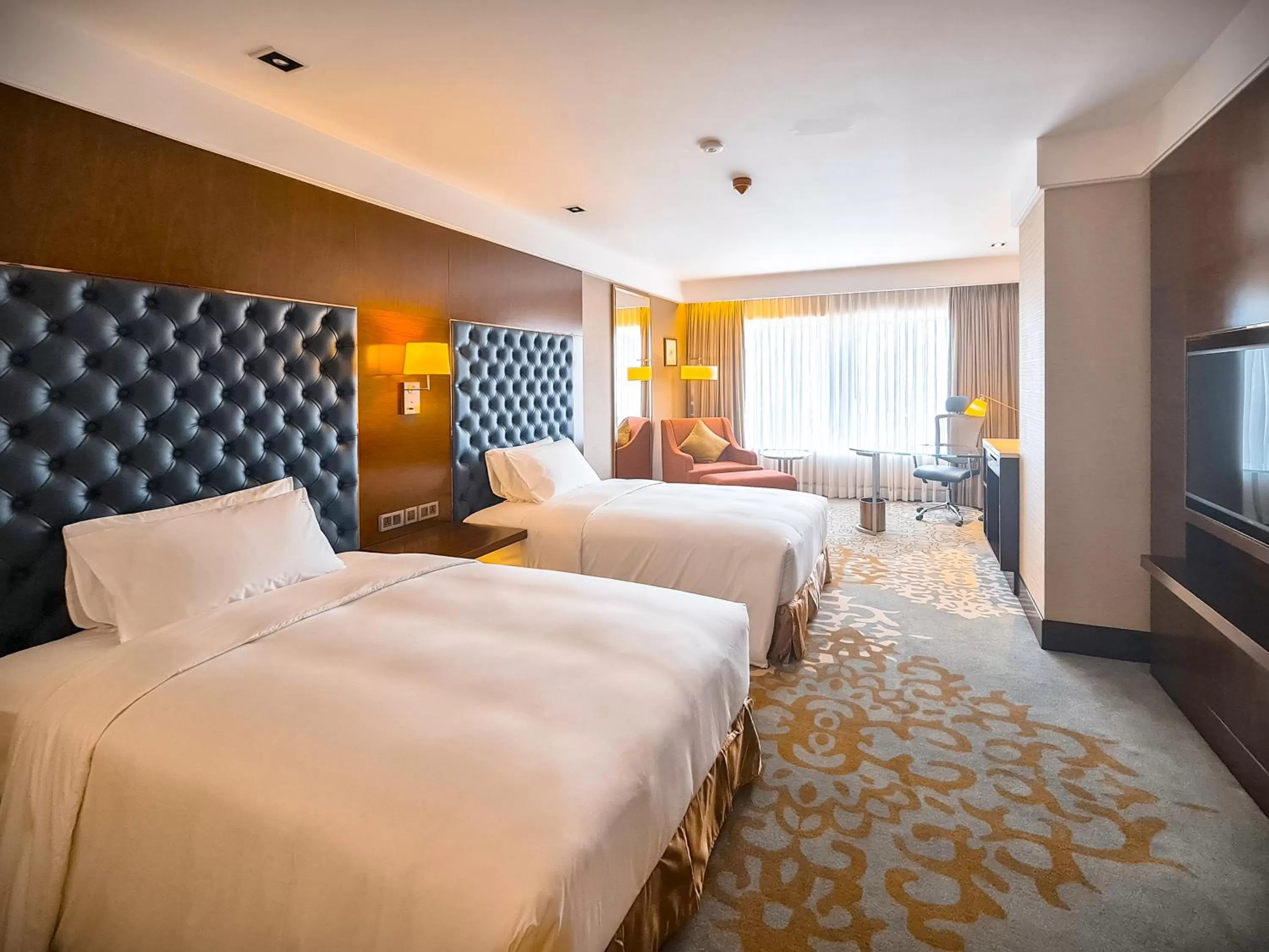 Photo of the whole room, Bed in Holiday Inn Dhaka City Centre by IHG