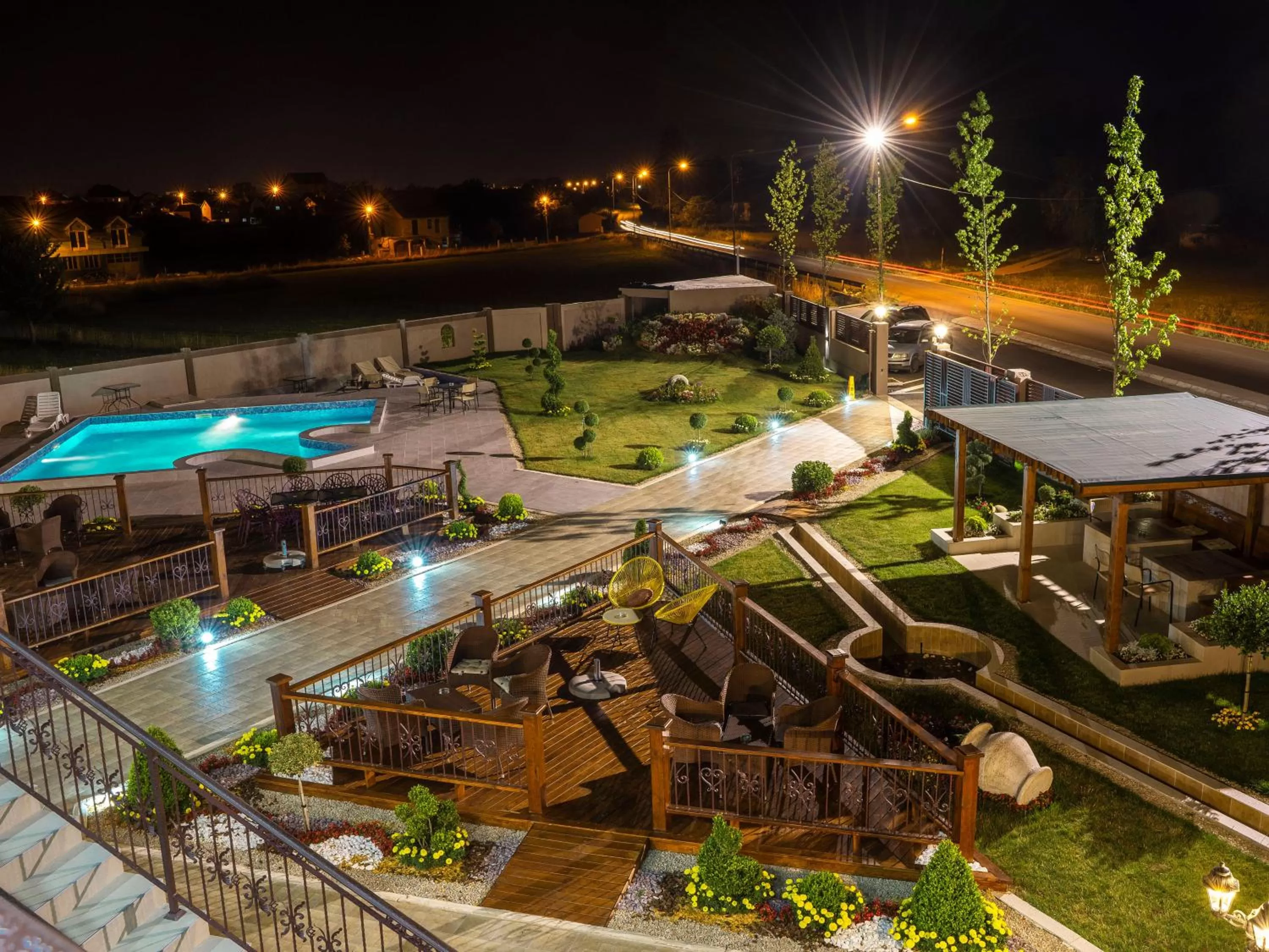 Pool view in Hotel Royal Garden