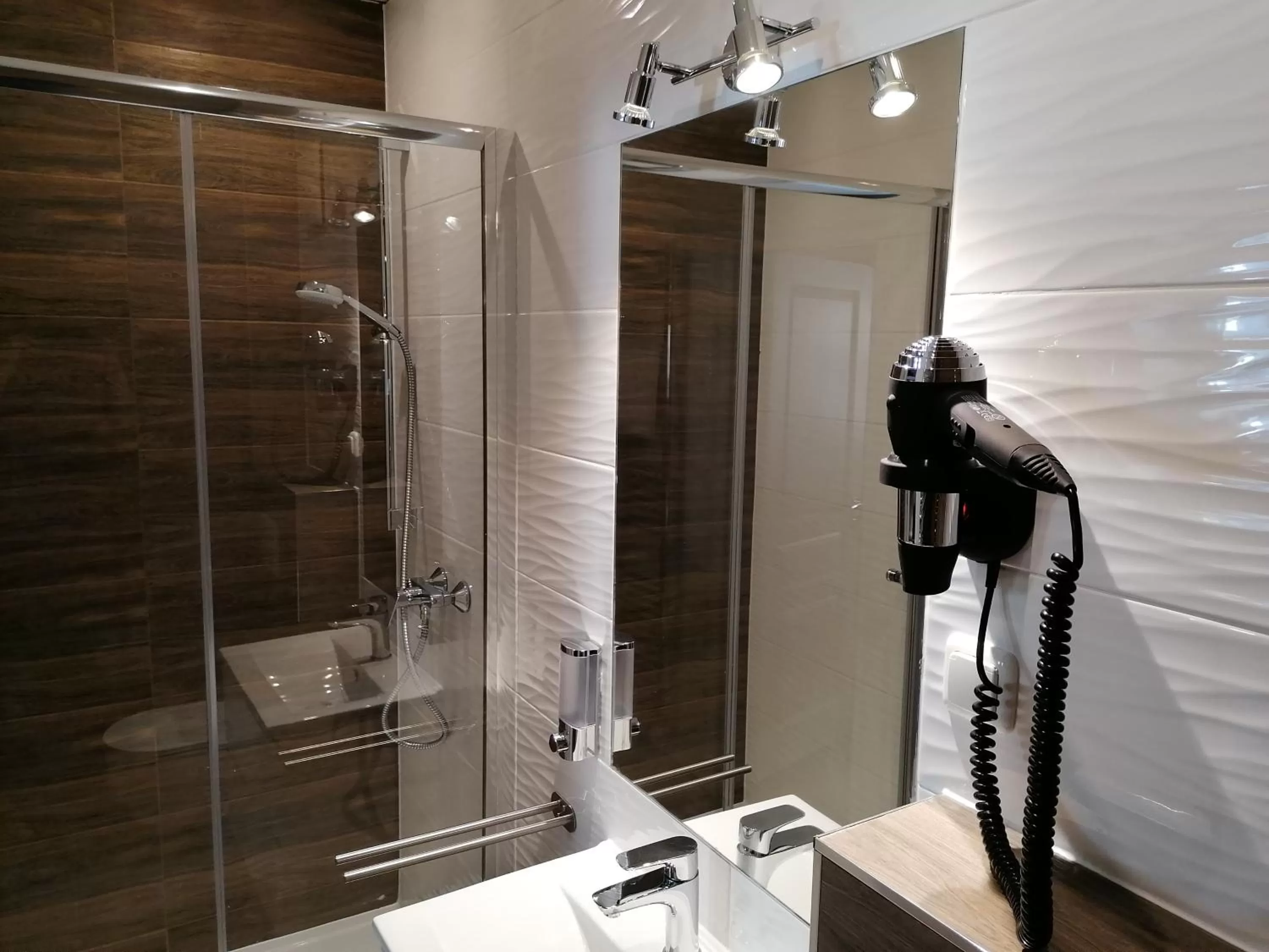 Bathroom in GOLDEN STAR - Premium Apartments
