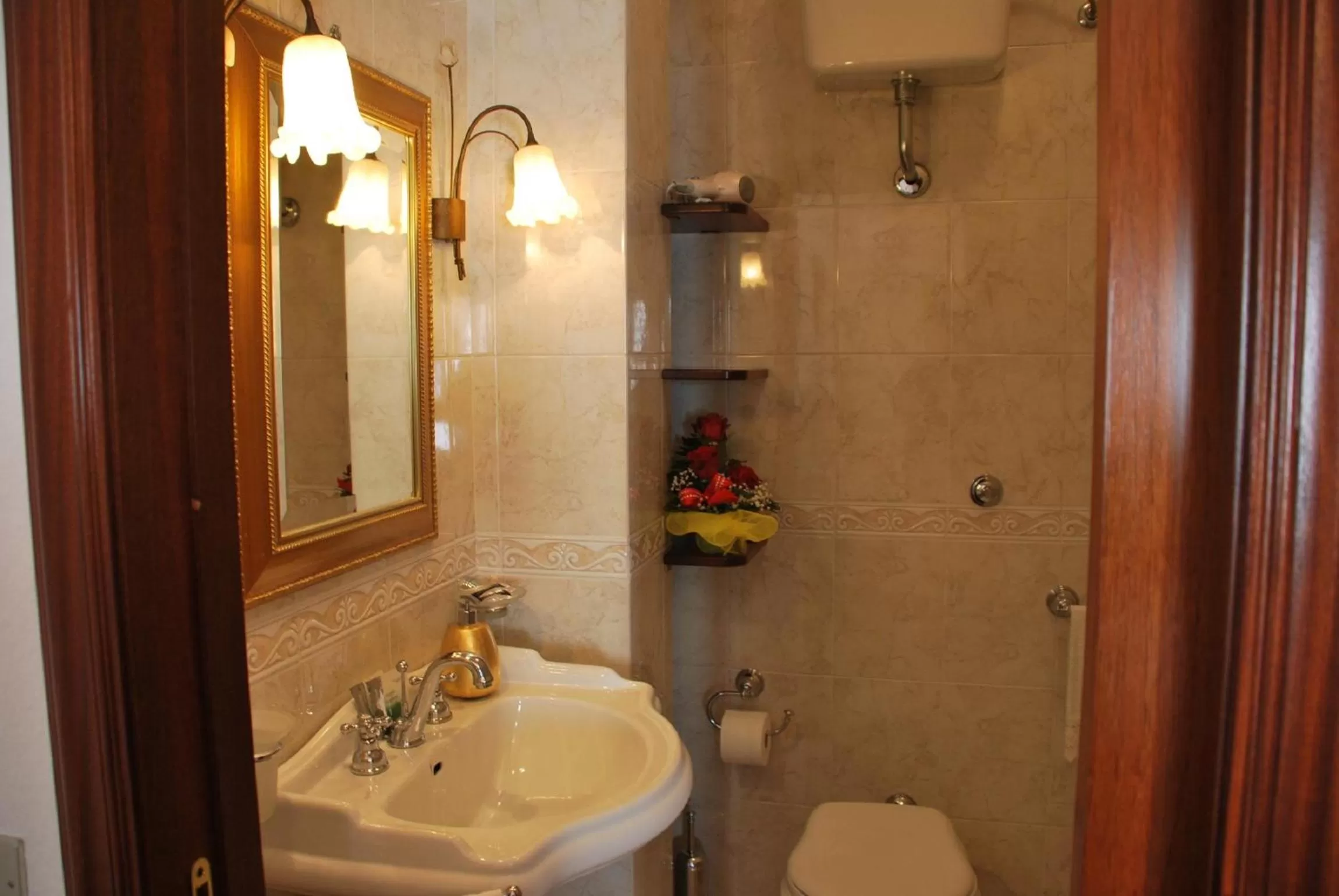 Bathroom in B&B La Rosa Antica