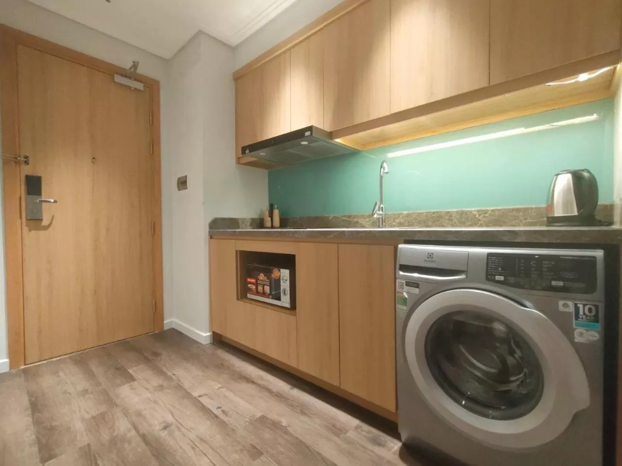 Hong Gia Tue Lake View